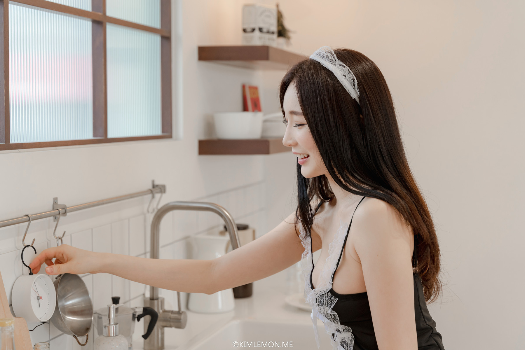SUA 지수아, [KIMLEMON] SuA 4th Photobook 6