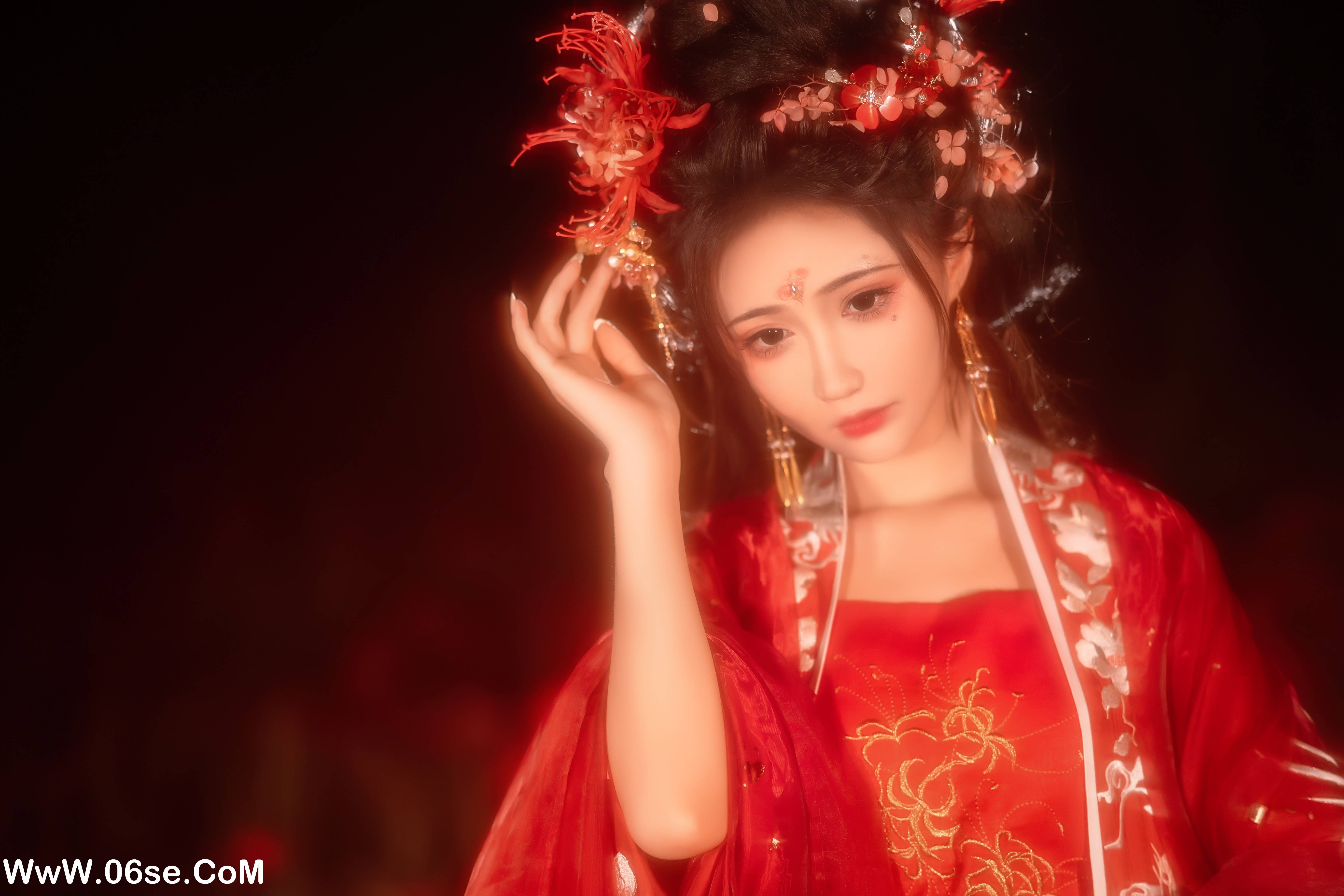 图片[3]-[YITUYU艺图语]2022.12.07 彼岸花 -绮罗生的小苏苏-[31+1P／337MB]-六色网