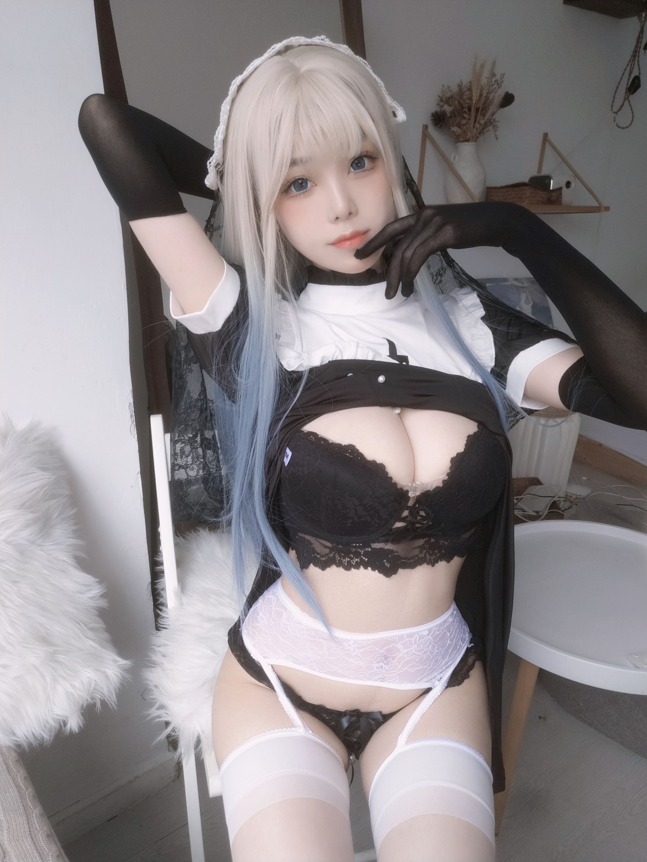 蜜汁猫裘 - 修女自拍 [35P6V-829MB] 8