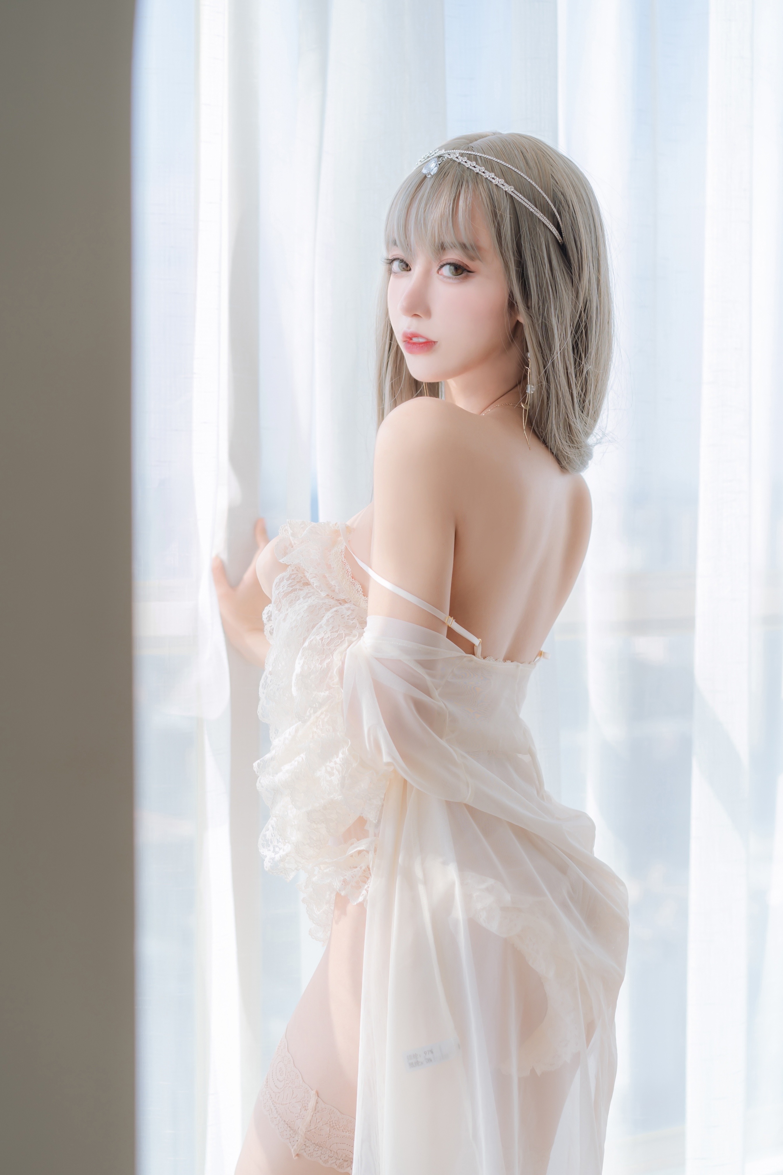 过期米线线喵 - 凡尔赛公主 [52P-80MB] 35