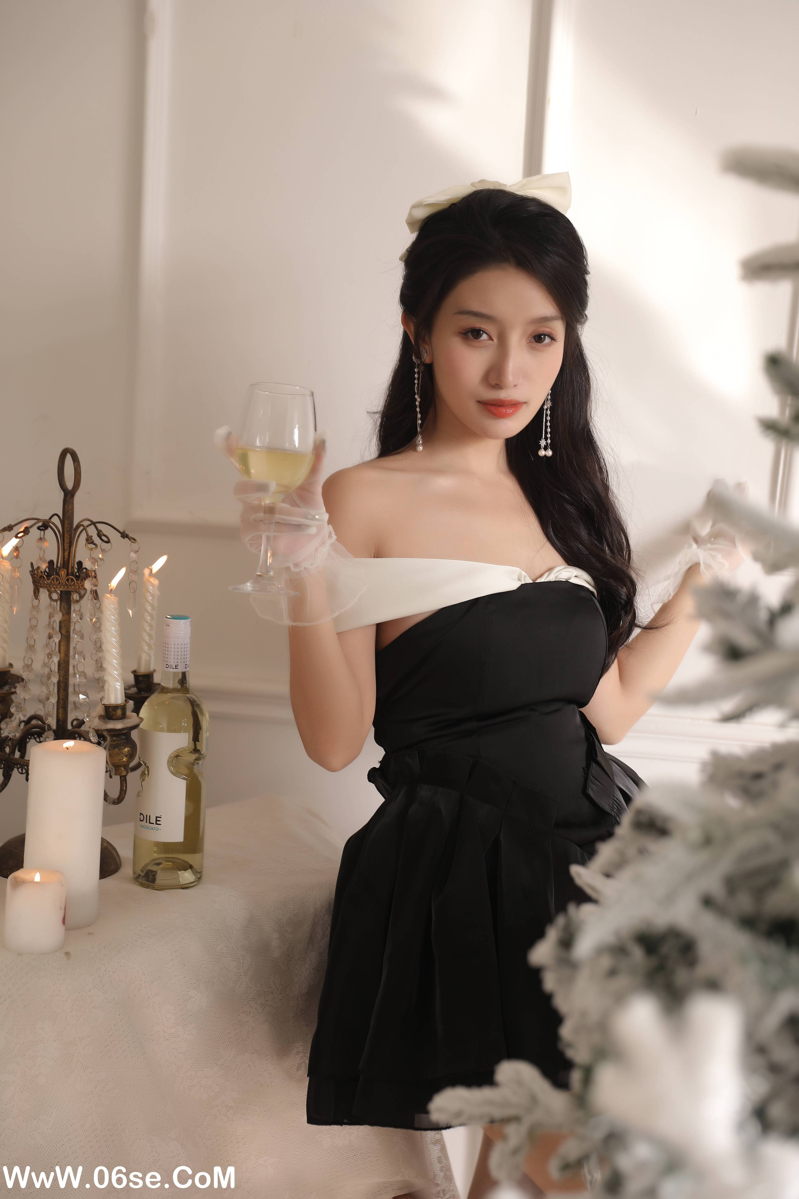 图片[16]-[YITUYU艺图语]2022.12.08 千金圣诞 柠萌婧啊[35+1P／443MB]-六色网