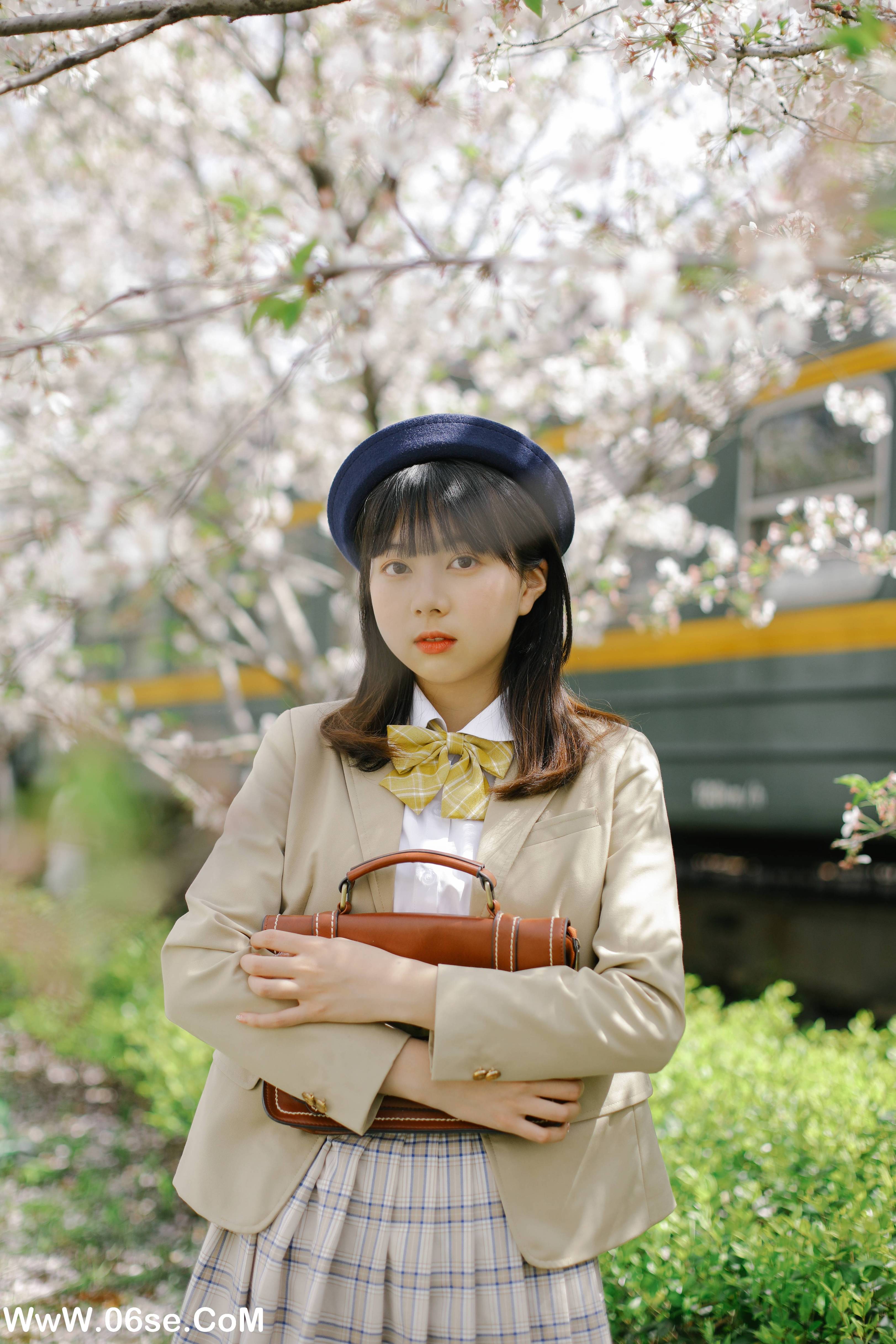 图片[4]-[YITUYU艺图语]2022.06.08 樱花烂漫 谢乏乏[39P-435.31MB]-六色网
