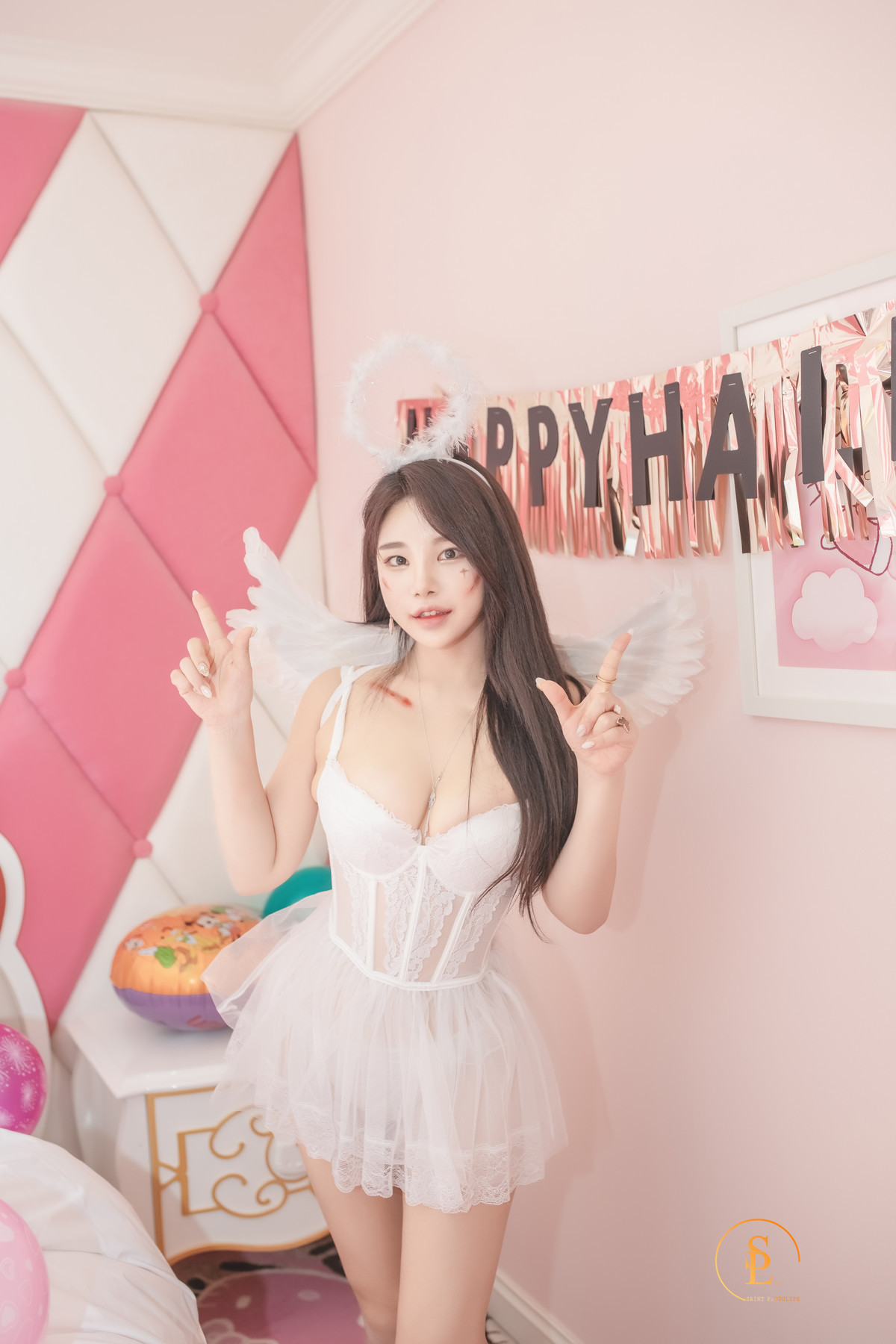 Zzyuri 쮸리, [SAINT Photolife] Pink Halloween 38