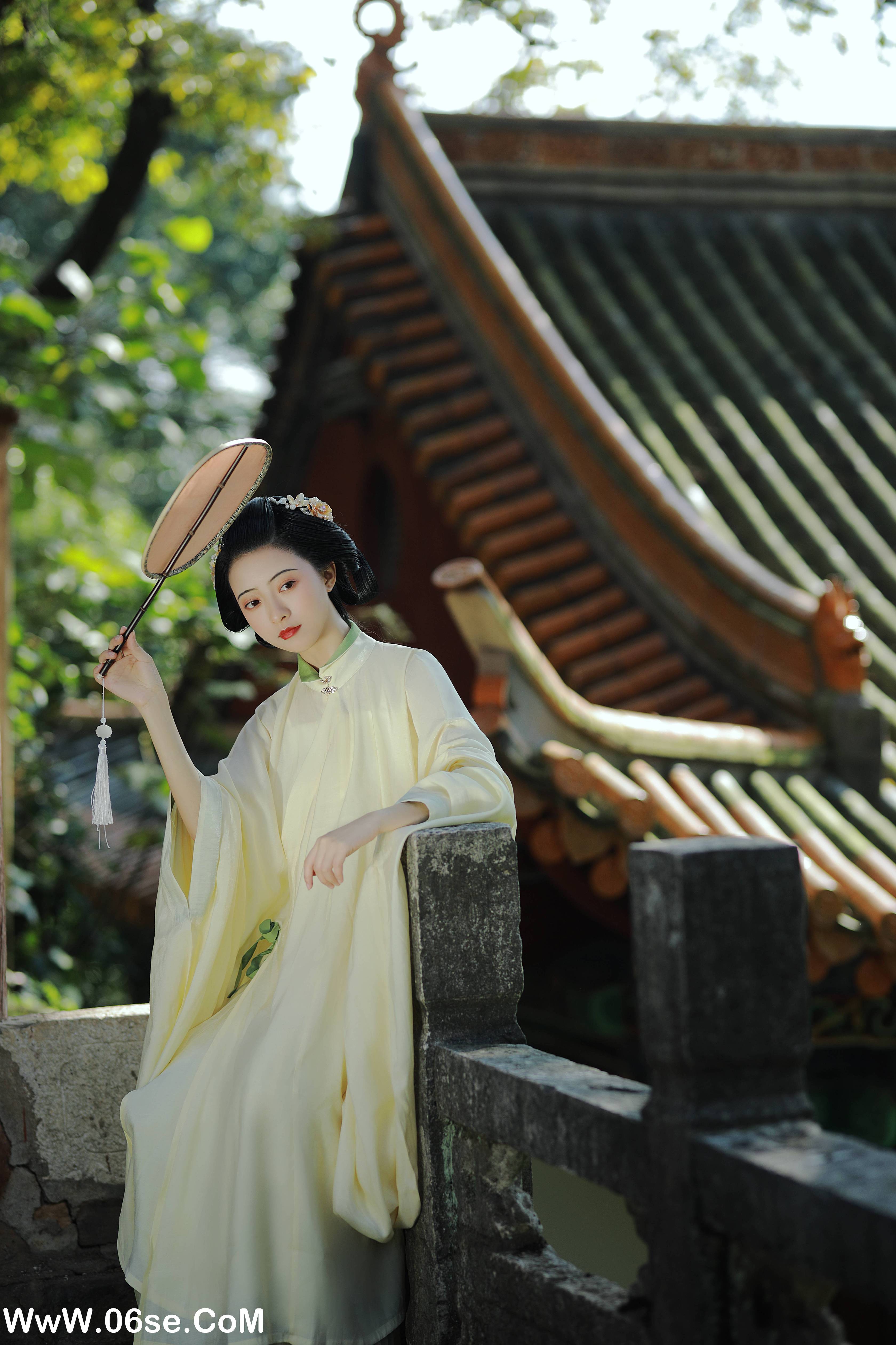 图片[7]-[YITUYU艺图语]2022.11.30 淡淡春山 YunFleur[39+1P／747MB]-六色网