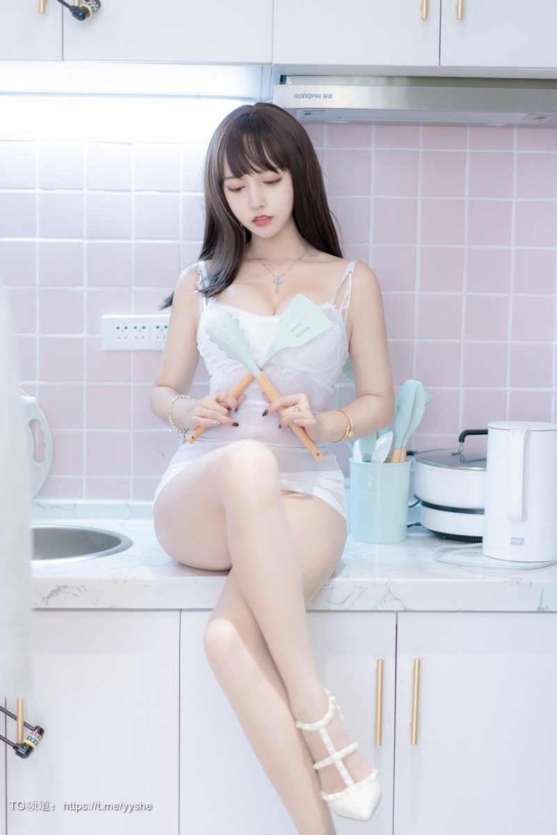 [Cos]过期米线线喵 - 大姐姐[87P] 50
