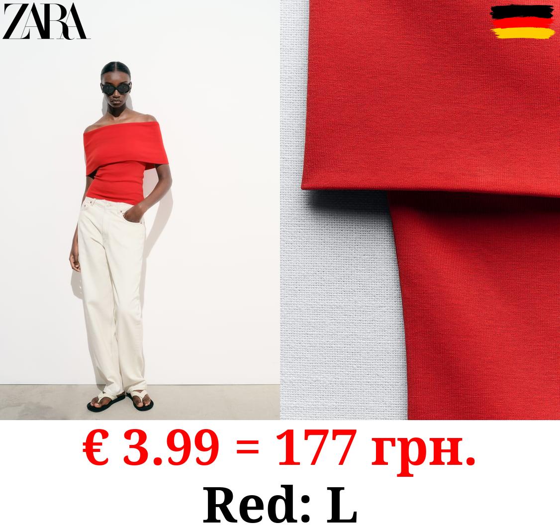 OFF-THE-SHOULDER TOP