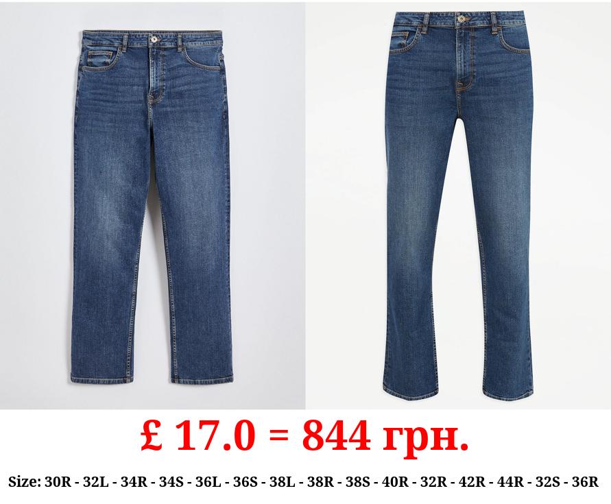 Mid Wash Loose Fit Jeans With Stretch