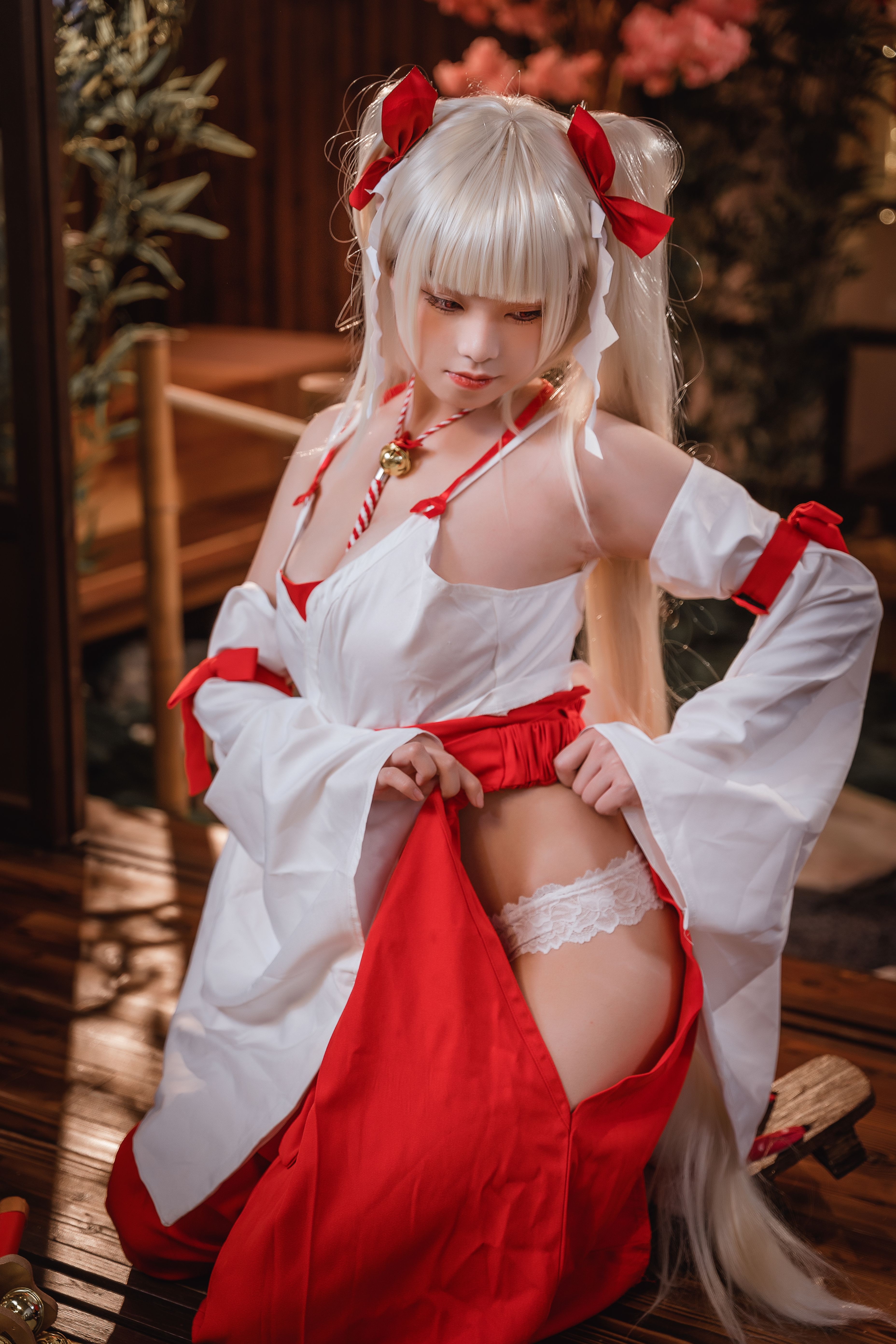 蜜汁猫裘 - 可畏巫女 50P 4V 2.28GB 47