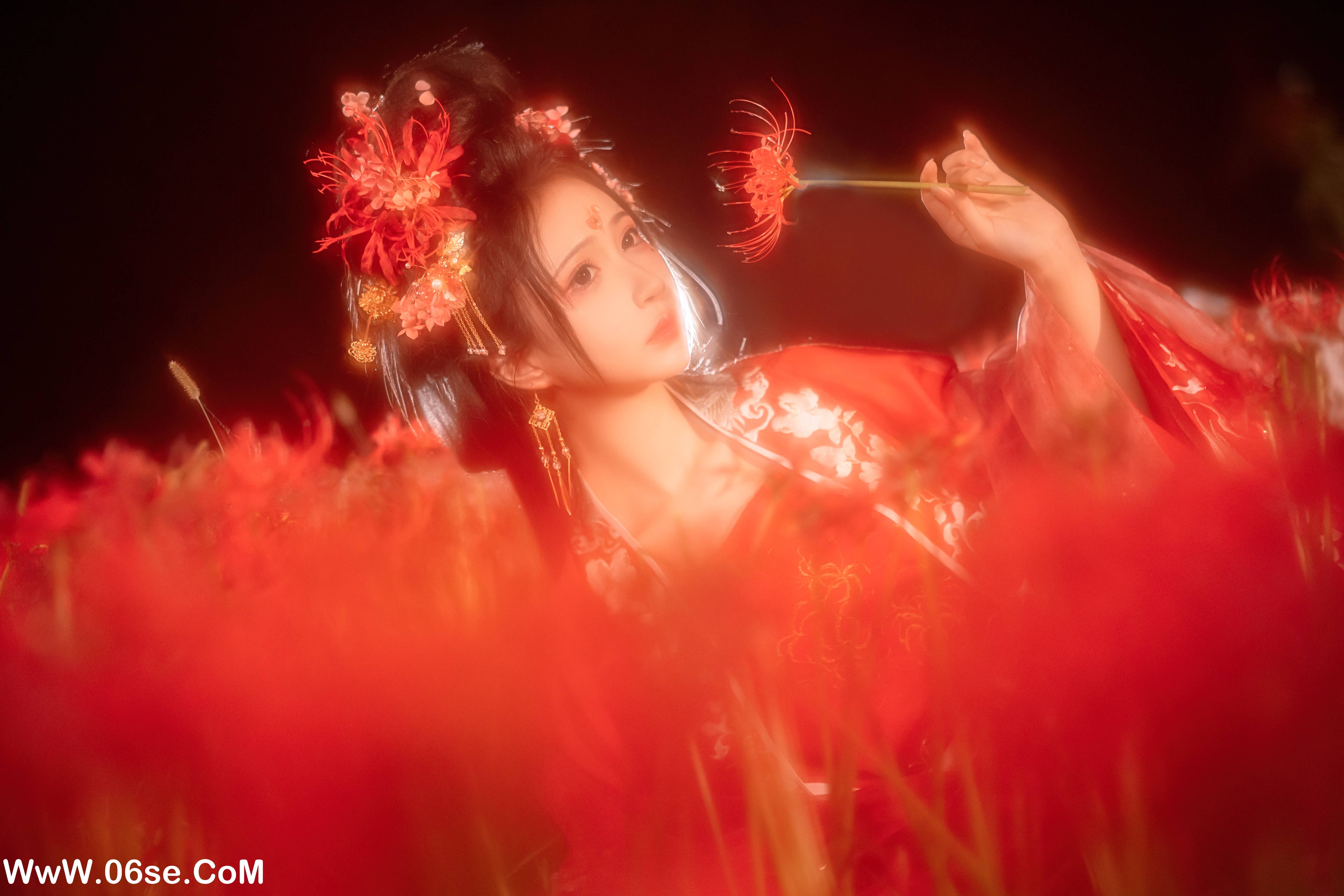 图片[8]-[YITUYU艺图语]2022.12.07 彼岸花 -绮罗生的小苏苏-[31+1P／337MB]-六色网
