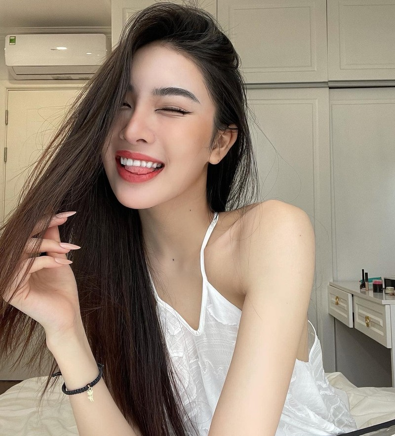 Clip Trương Diệu Linh, hot girl The Face tậu biệt thự 30 tỷ sau 1 năm làm mẫu ảnh - Photo 2