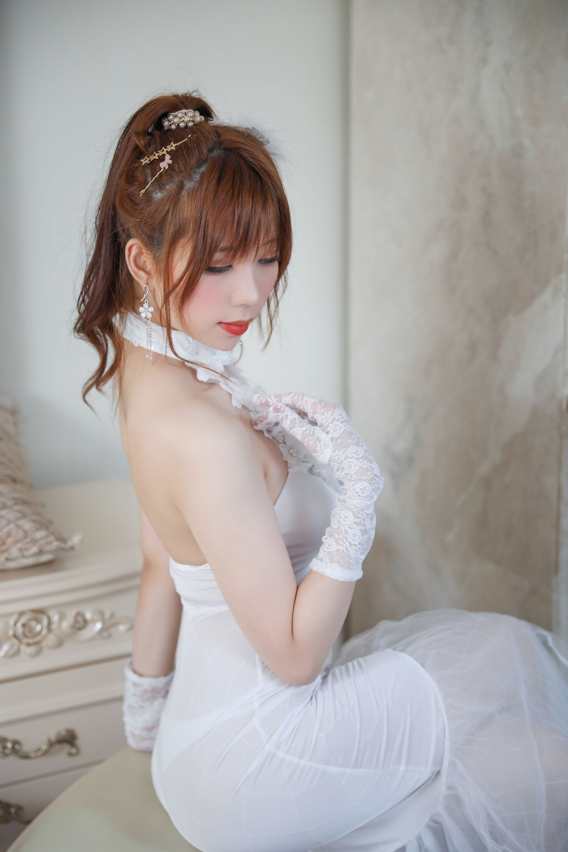 鹿野希 - 白礼服 [130P-208MB] 9