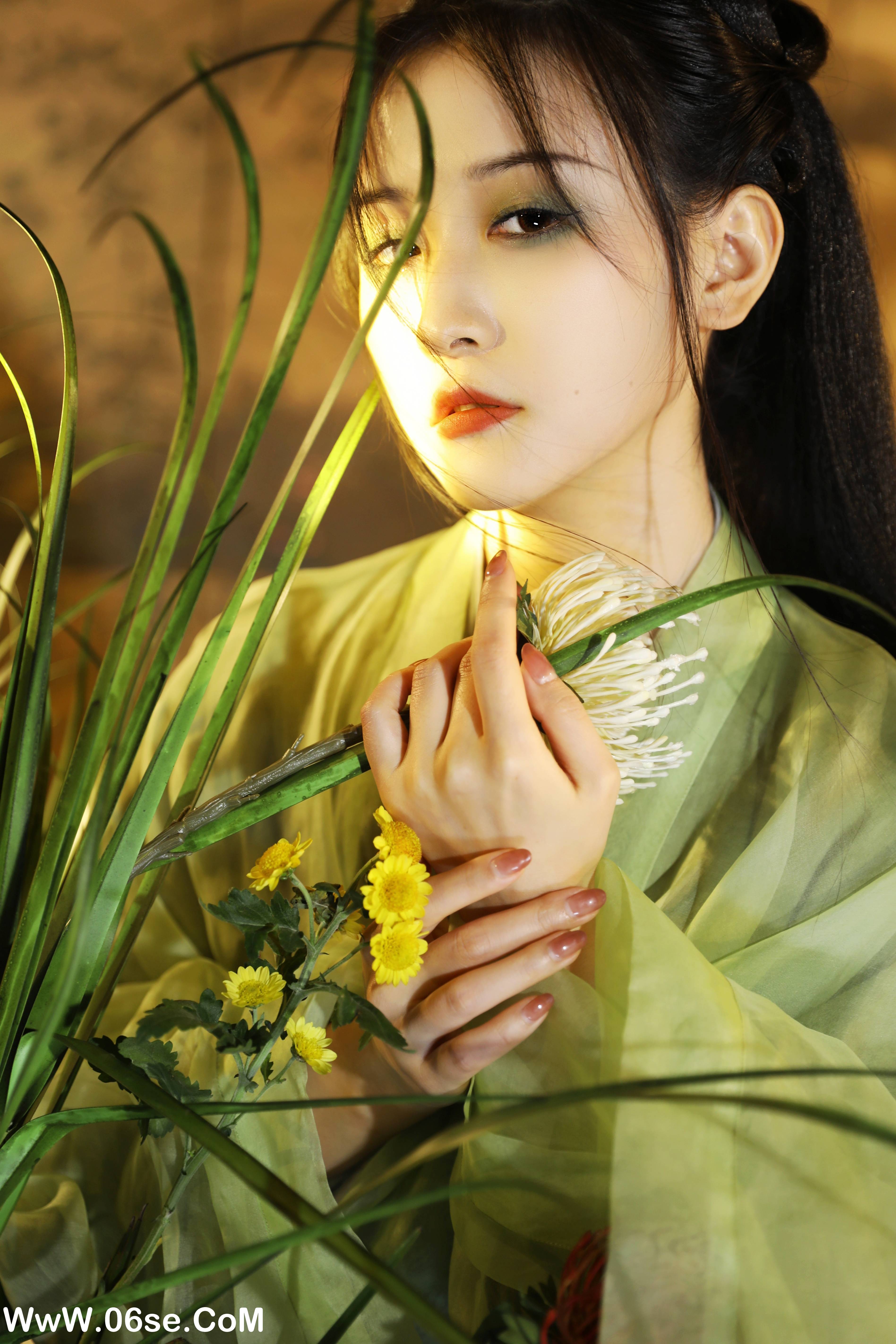 图片[29]-[YITUYU艺图语]2022.10.05 风草美人 不及丿[34+1P／292MB]-六色网