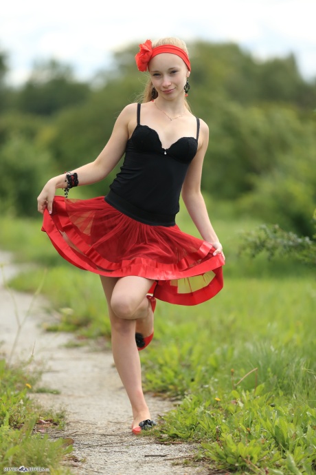 [Image: 8802a2345bdfec9590153.jpg]