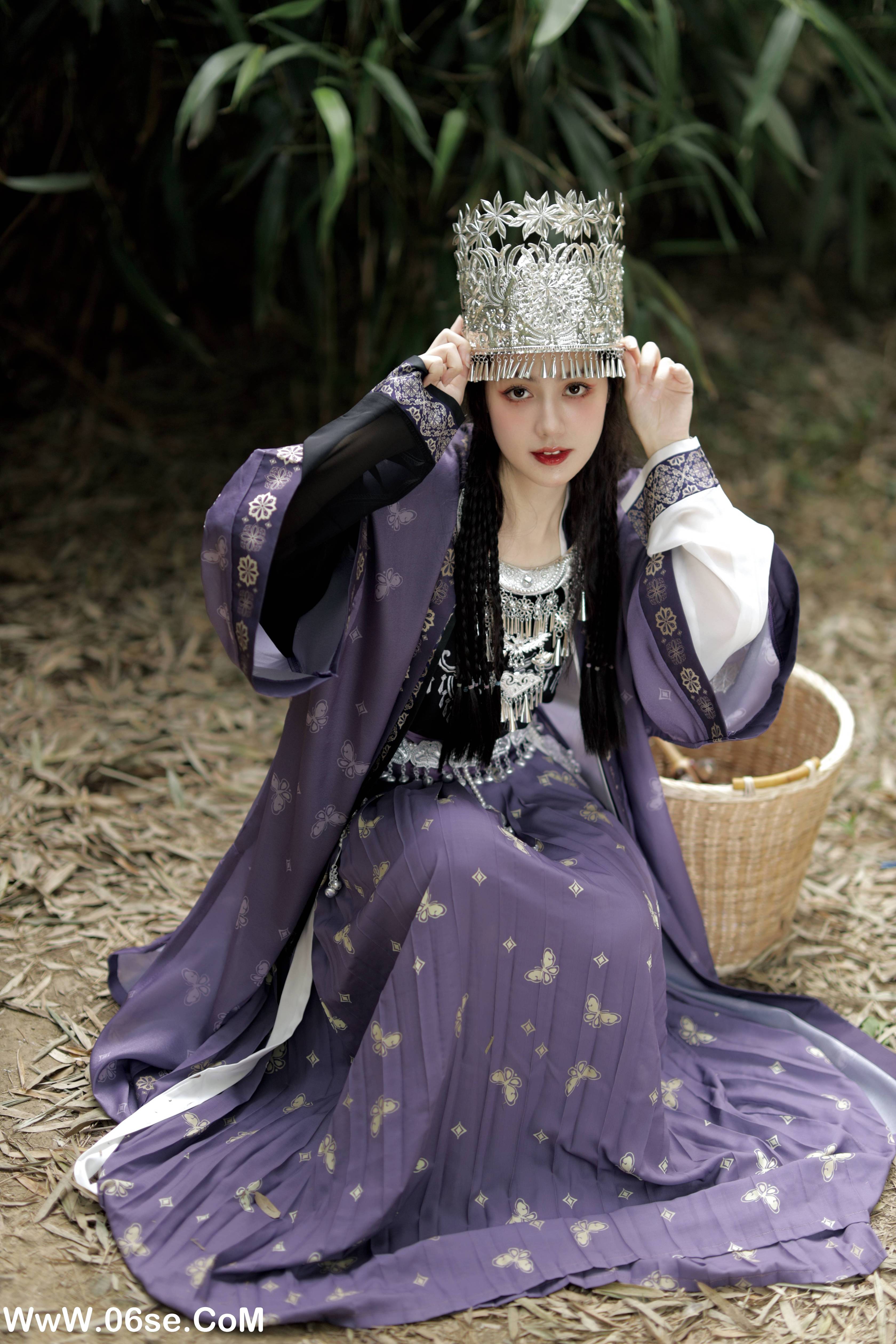 图片[26]-[YITUYU艺图语]2022.10.13 苗疆女子 绫酱MizunoAya[27+1P／343MB]-六色网