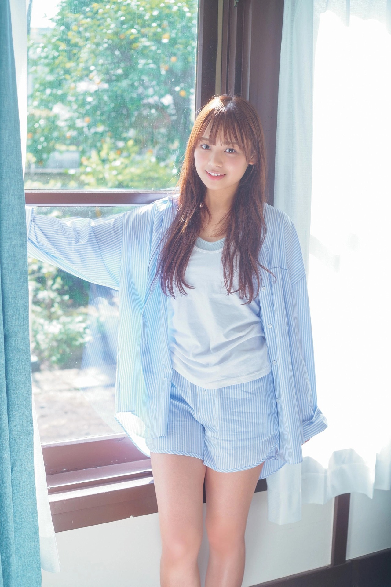 Hiyori Hamagishi 濱岸ひより, Shonen Sunday 2021 No.25 (週刊少年サンデー 2021年25号) 8
