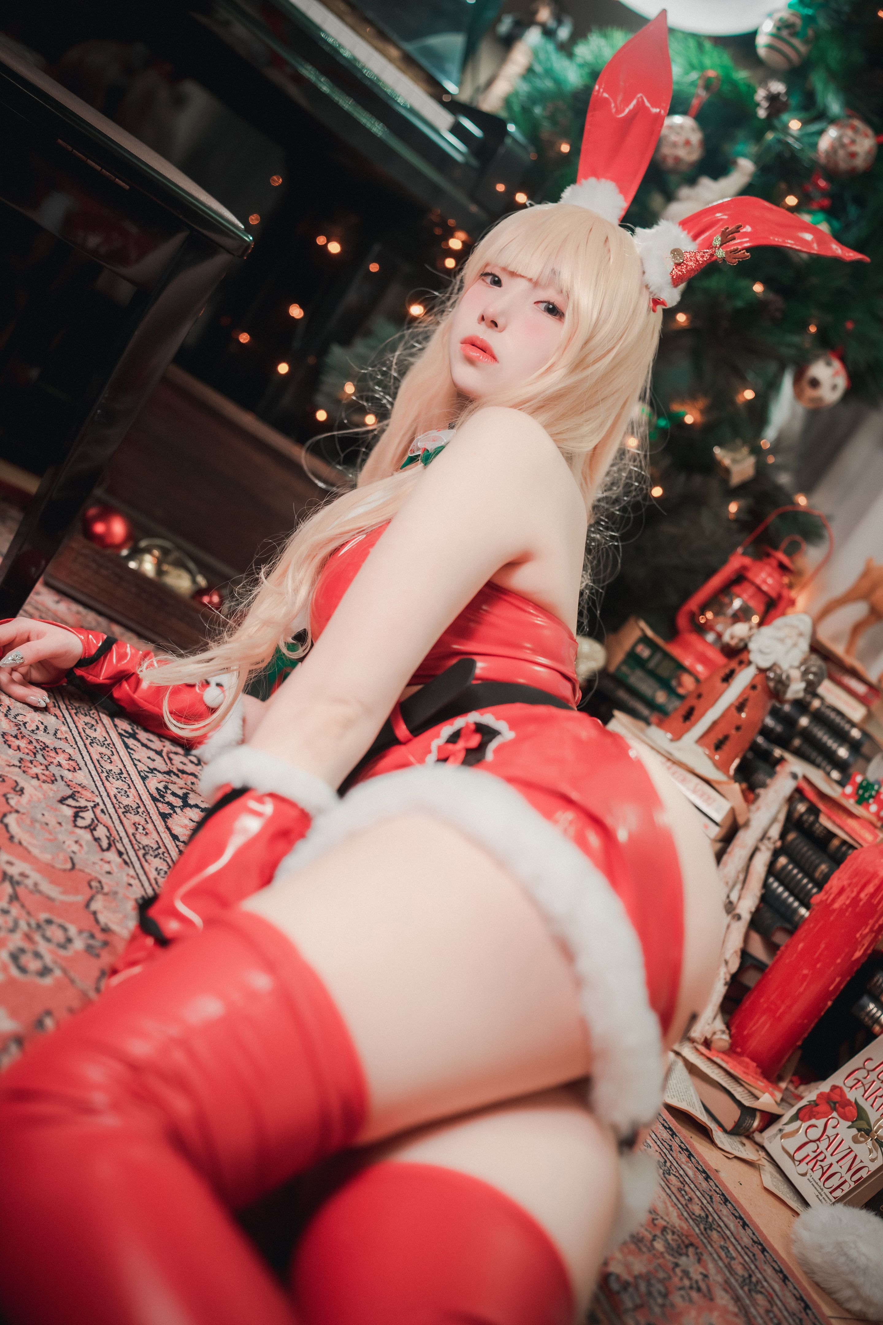 Bambi밤비 - [DJAWA] Christmas Special 2021 [132P-1.81GB] 37