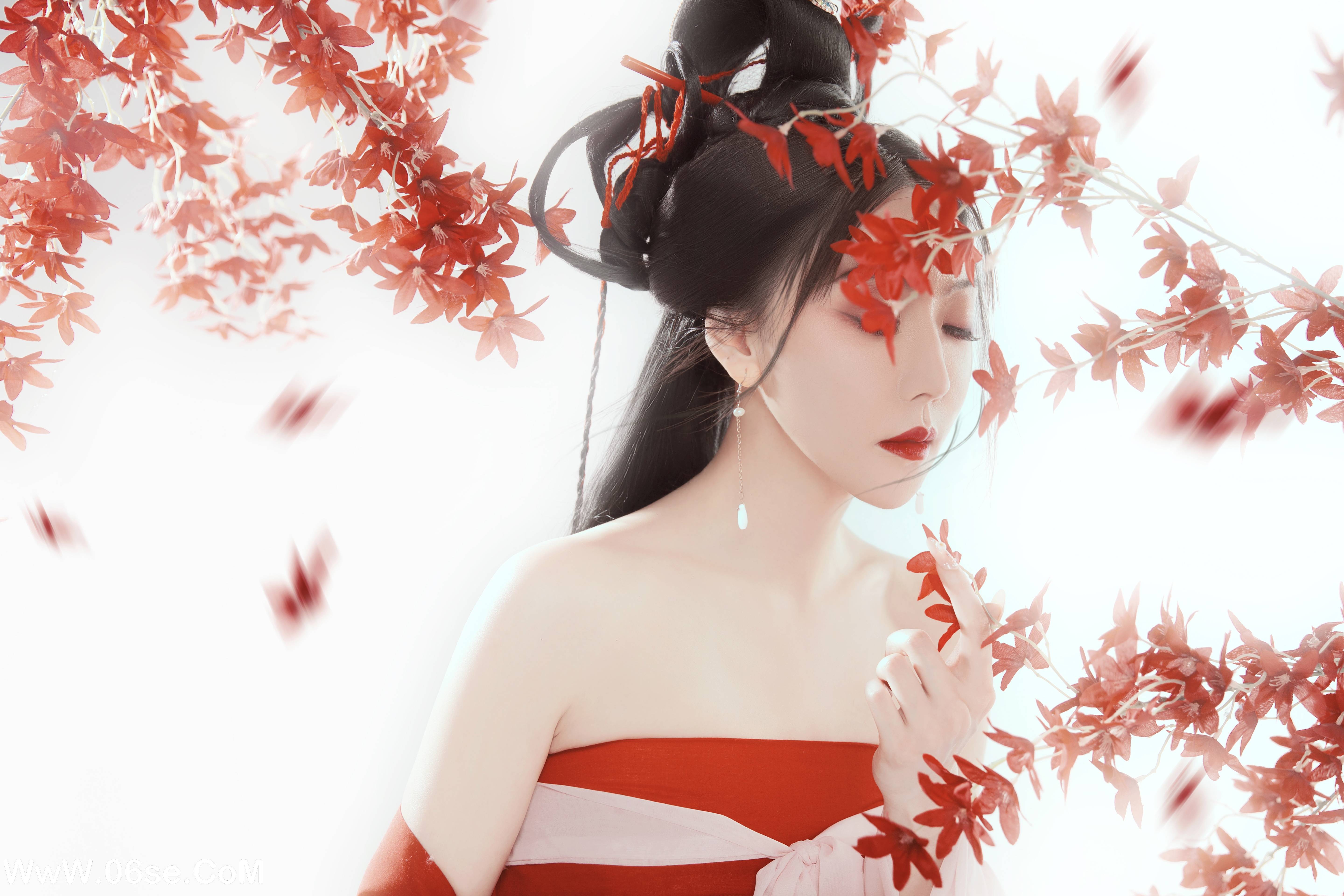 图片[15]-[YITUYU艺图语]2022.12.21 枫叶飘红 雪宝[21+1P／168MB]-六色网