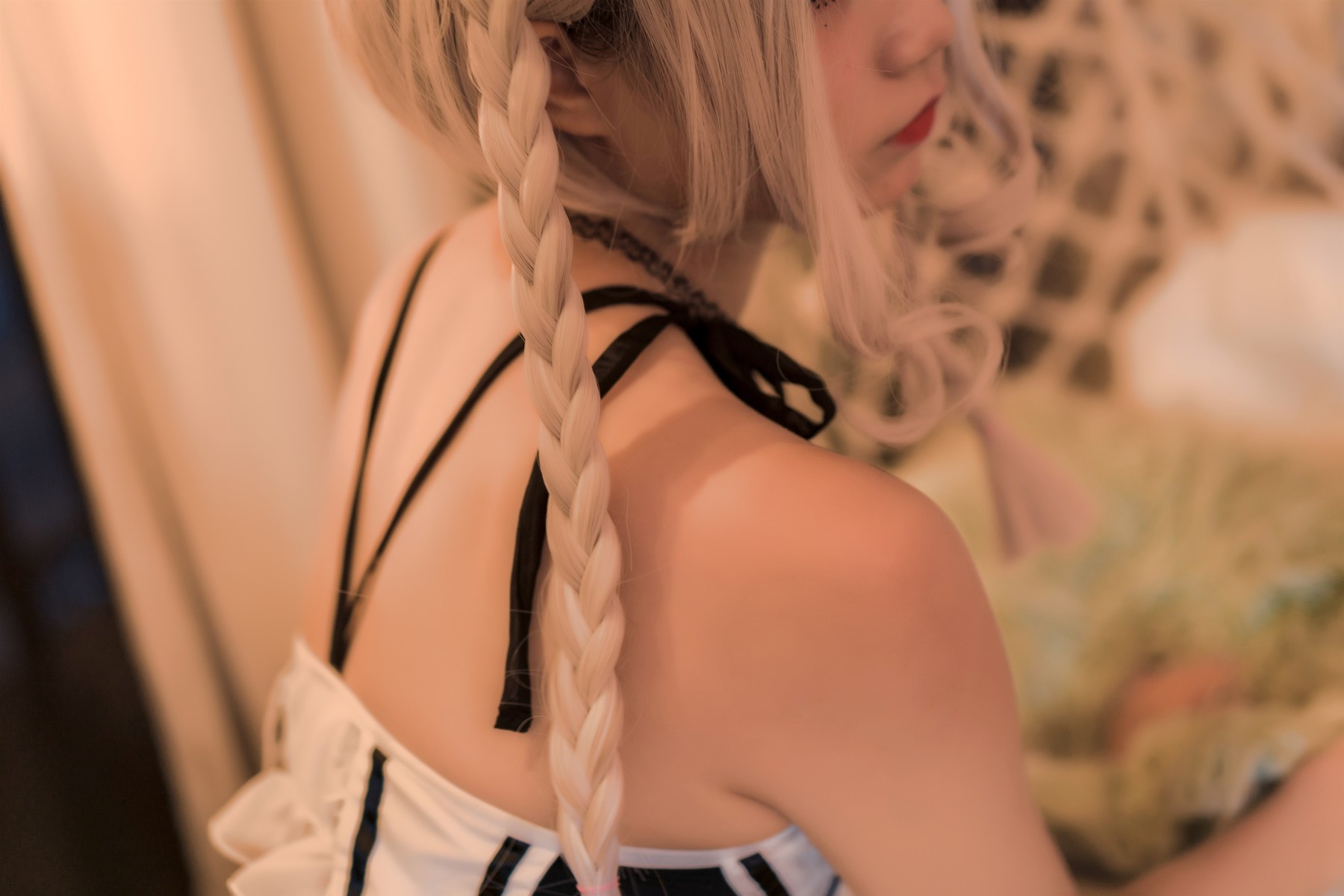 Cosplay 清纯少女五更百鬼 圣女 吊带黑丝 36
