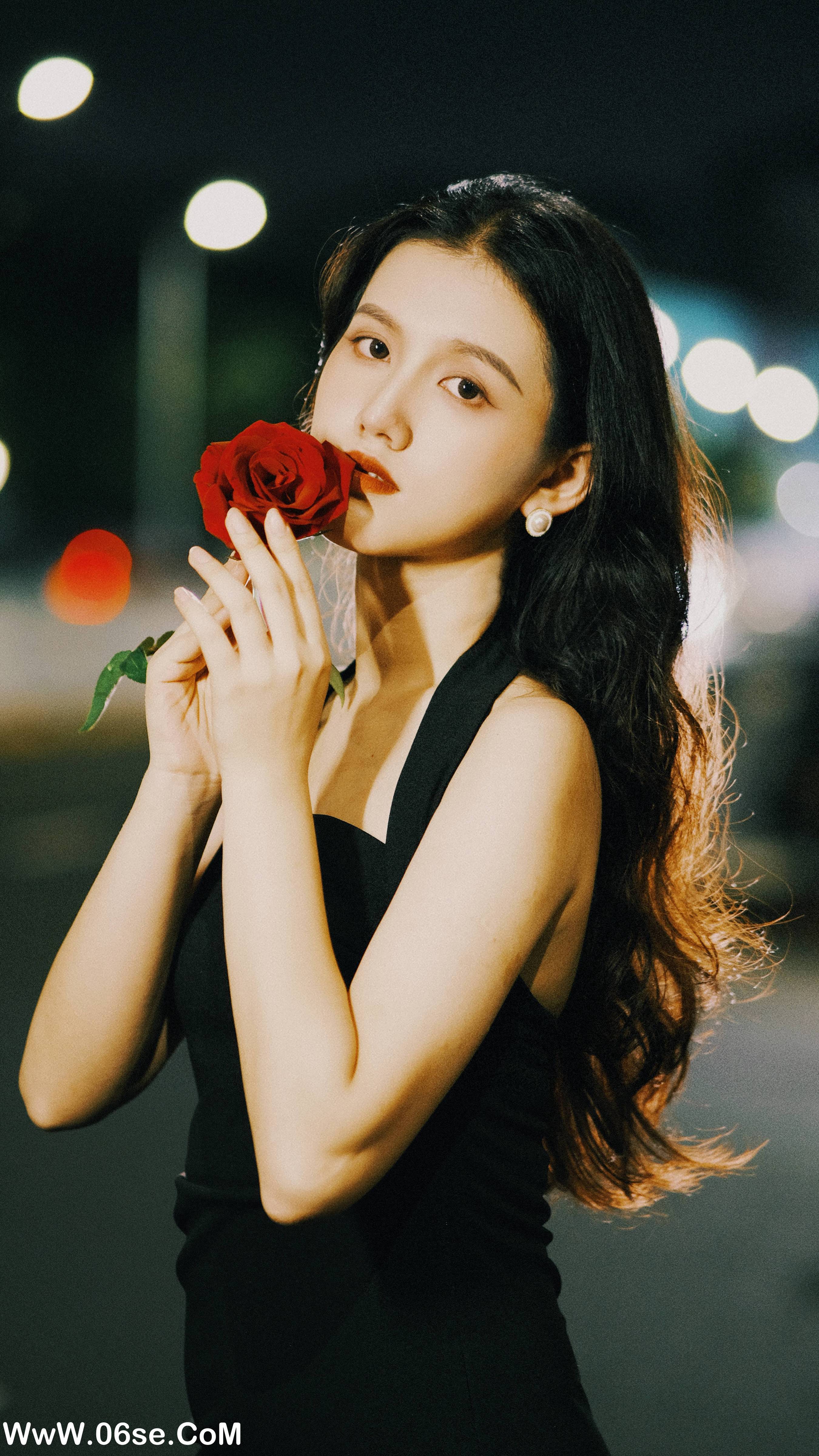 图片[20]-[YITUYU艺图语]2022.10.23 风啸 花绽 雾漫 一只捉捉[21+1P／266MB]-六色网