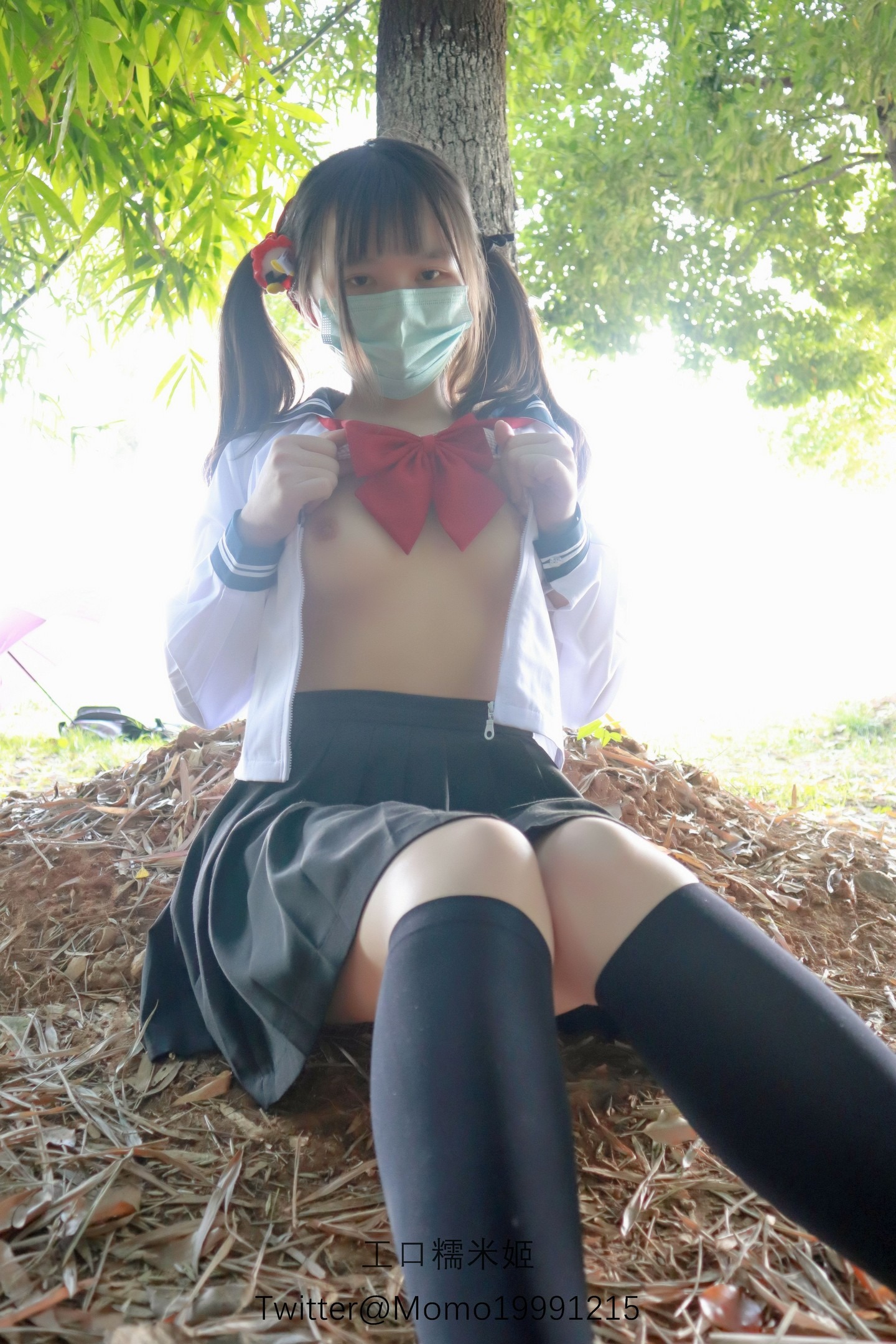 清纯可爱萝莉嫩妹【工口糯米姬】剧情私拍~痴女公园露出超市被色魔跟踪厕所内强行啪啪内射 24