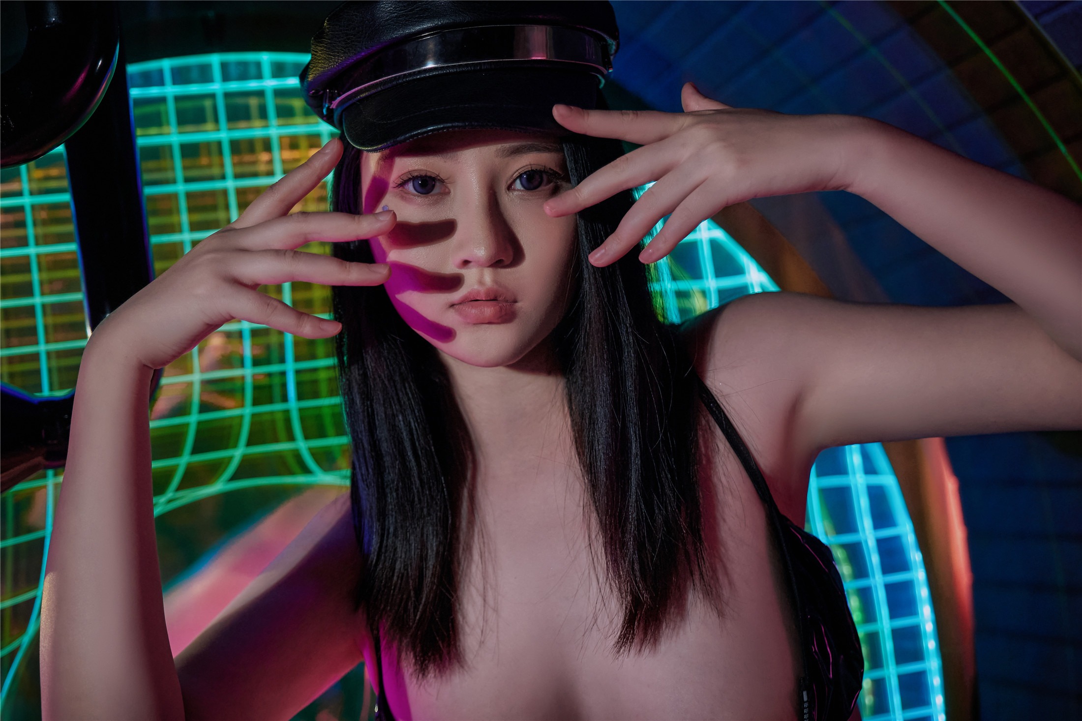 年年 - 涩涩女警 42P 10