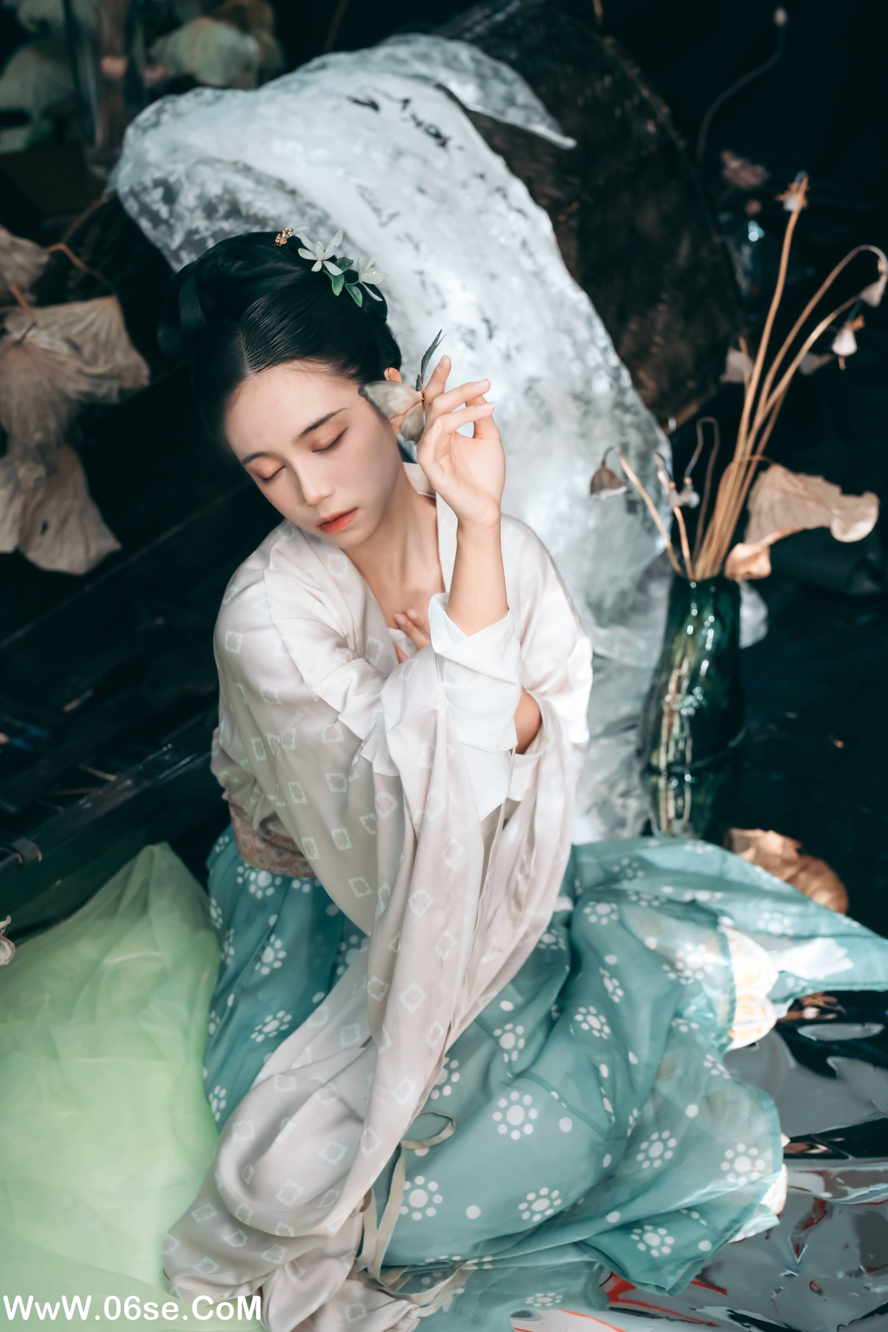 图片[5]-[YITUYU艺图语]2022.10.11 行香子 贰加六[31+1P／138MB]-六色网