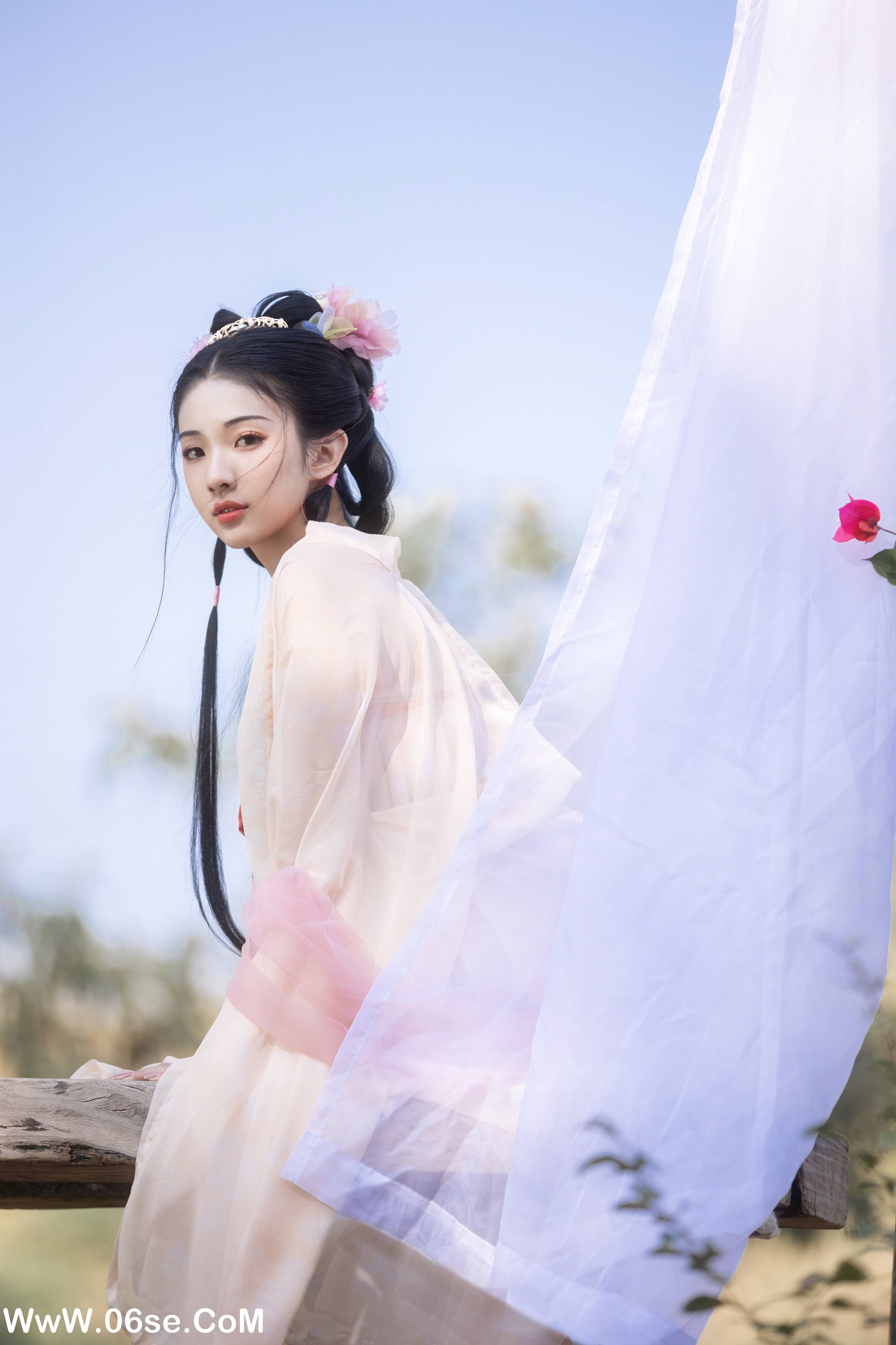 图片[27]-[YITUYU艺图语]2022.12.28 若梦 崴一下[26+1P／230MB]-六色网