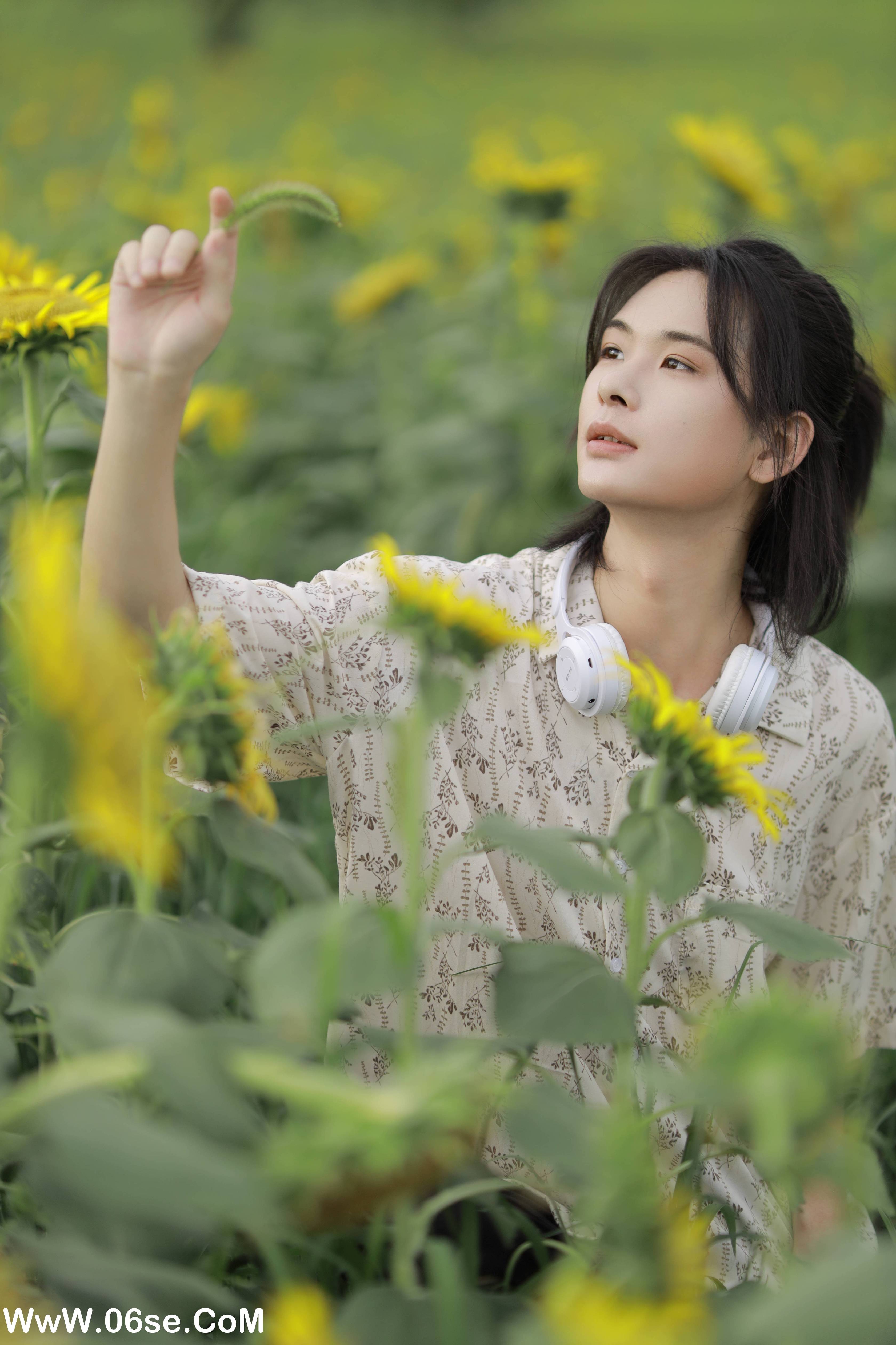 图片[16]-[YITUYU艺图语]2022.10.23 向日葵少年 喻喻喻喻幸[21+1P／181MB]-六色网