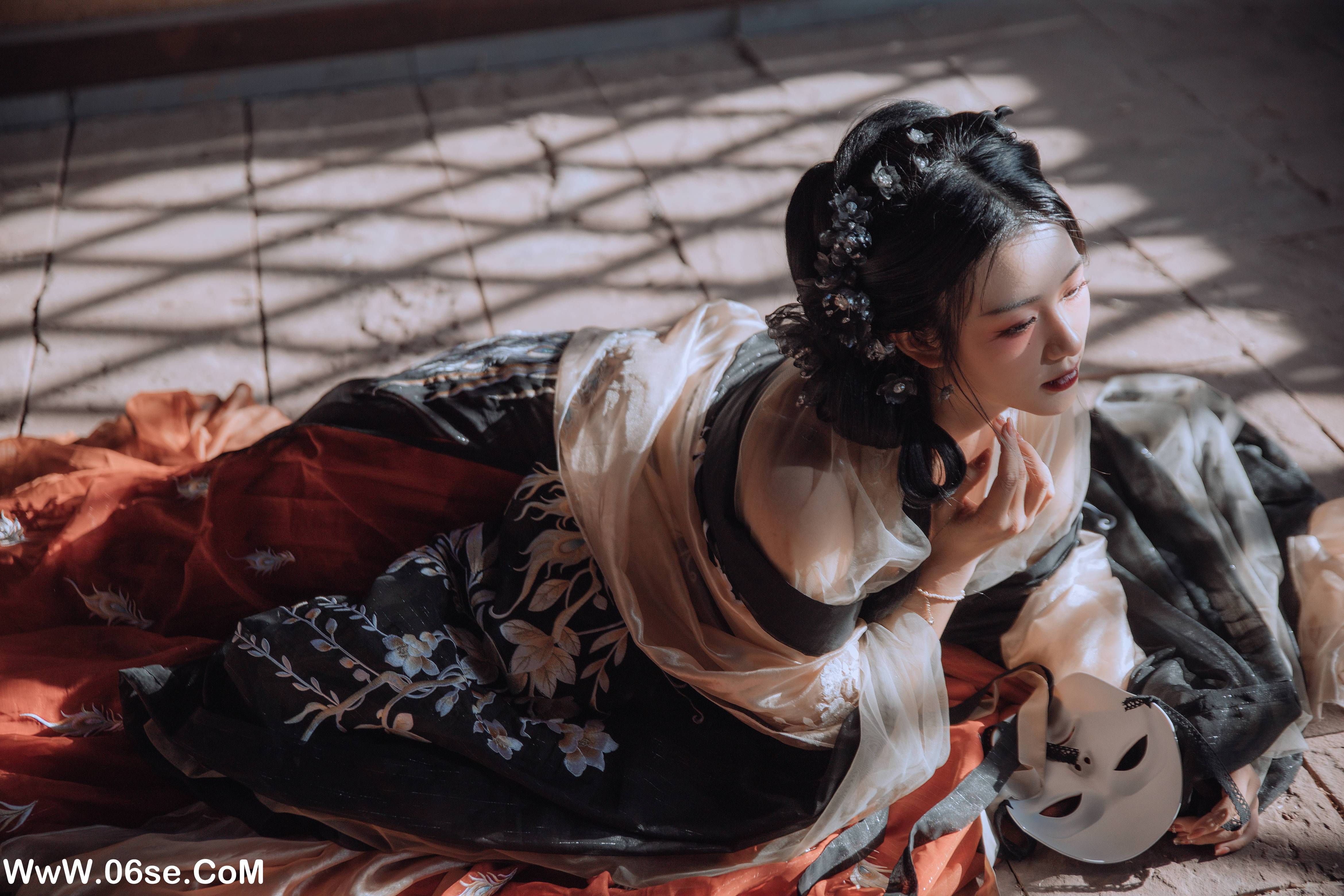 图片[8]-[YITUYU艺图语]2022.09.27 秋宫词 云兮啦[19+1P／291MB]-六色网