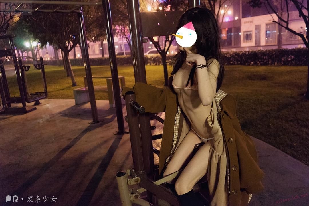 发条少女-公园露出[25P] 9