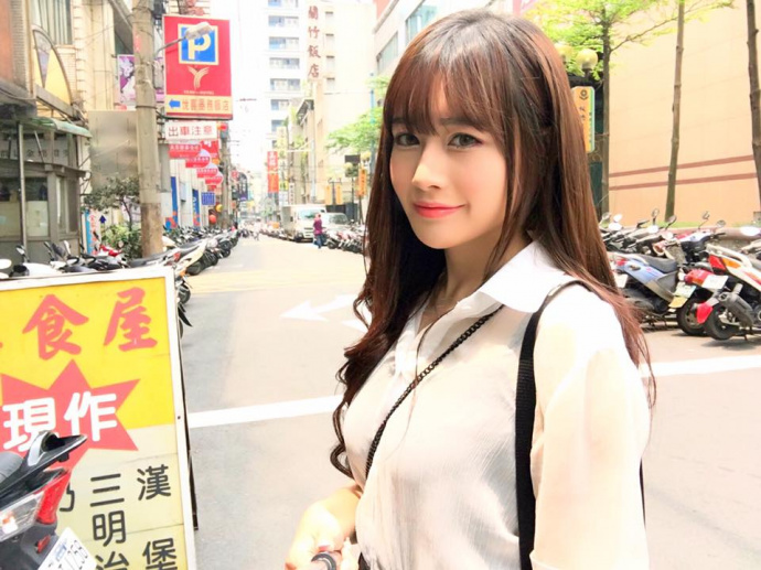 [Image: 8ac9d2cd4ef92046bfa32.jpg]