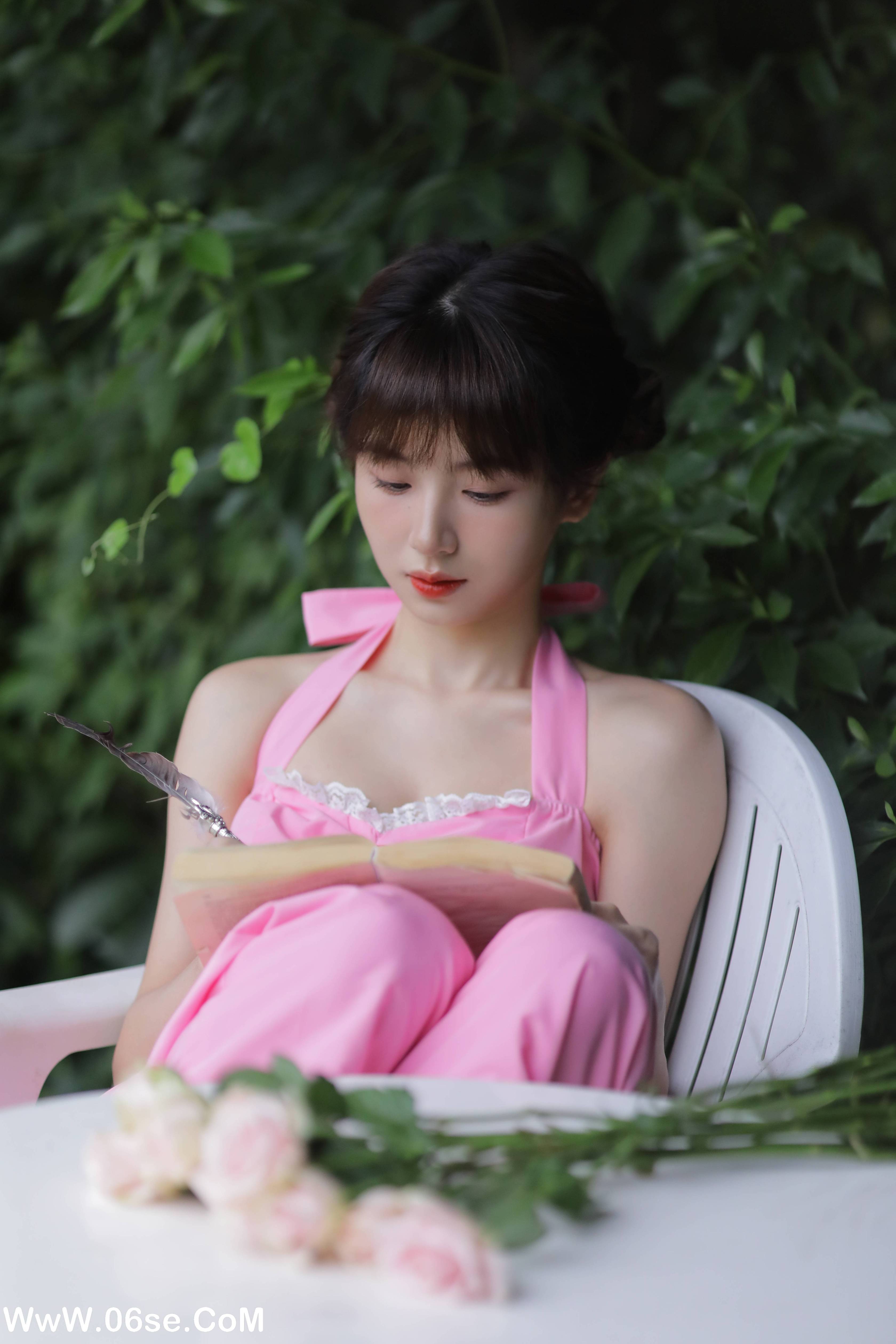 图片[25]-[YITUYU艺图语]2022.11.21 粉色背带裤 顾林x[31+1P／356MB]-六色网