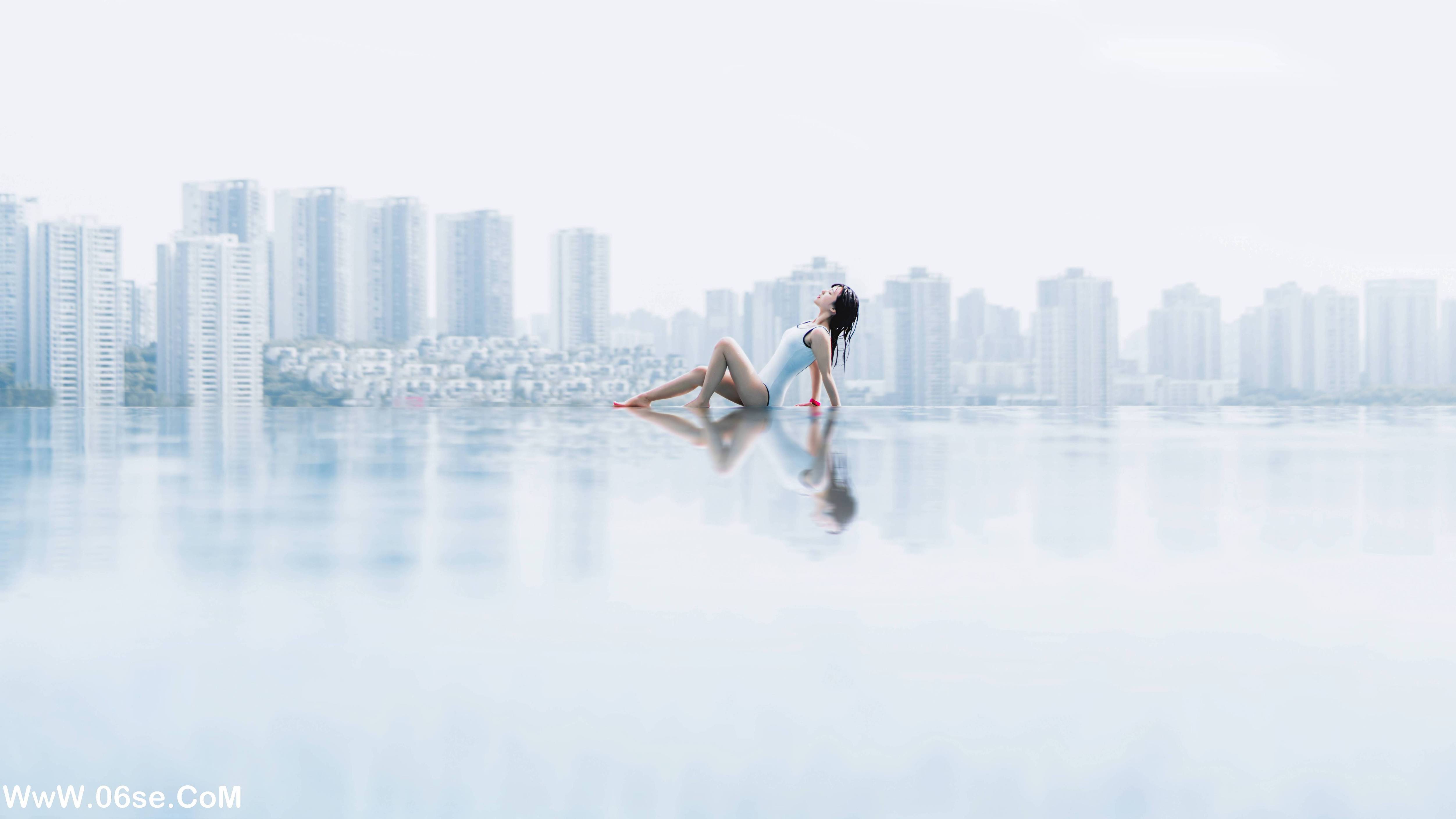 图片[12]-[YITUYU艺图语]2022.08.29 纯白泳池 镜酱_[25+1P／408MB]-六色网