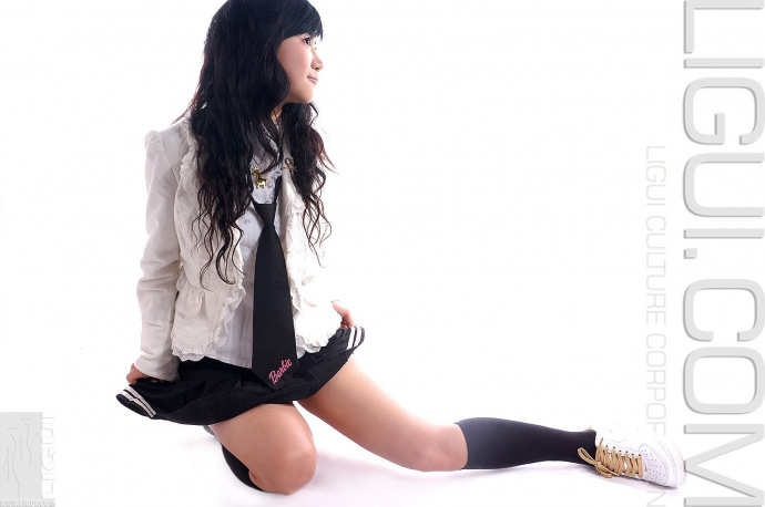 [Image: 8b3e97e6efee2398c9a85.jpg]