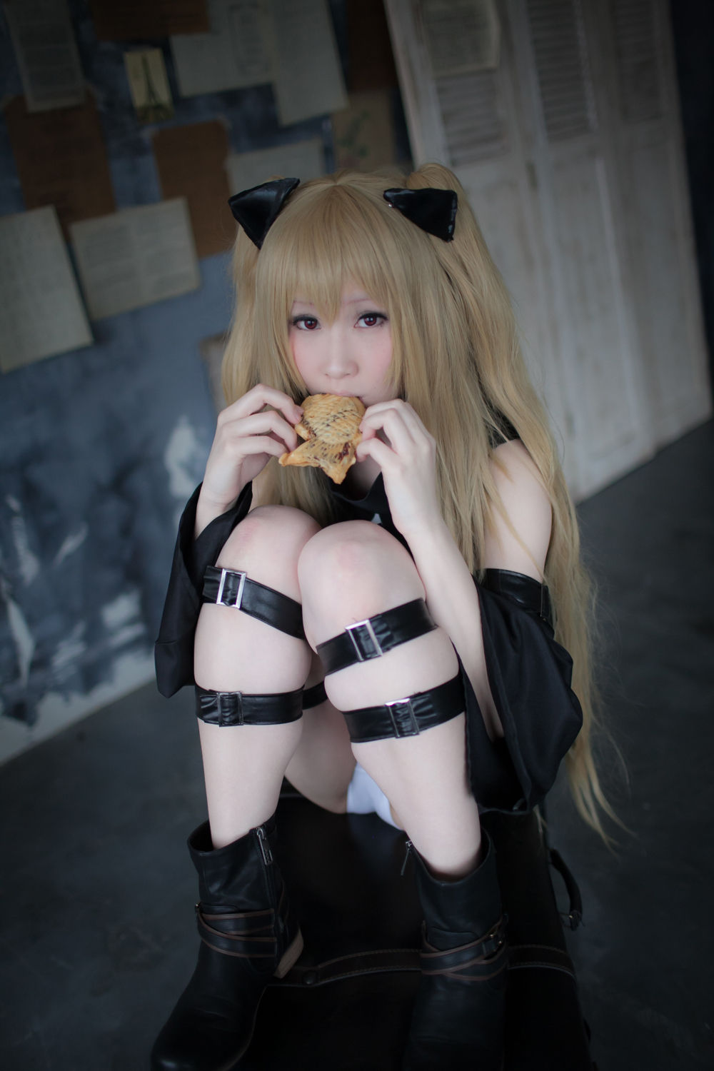 Golden Darkness Hentai