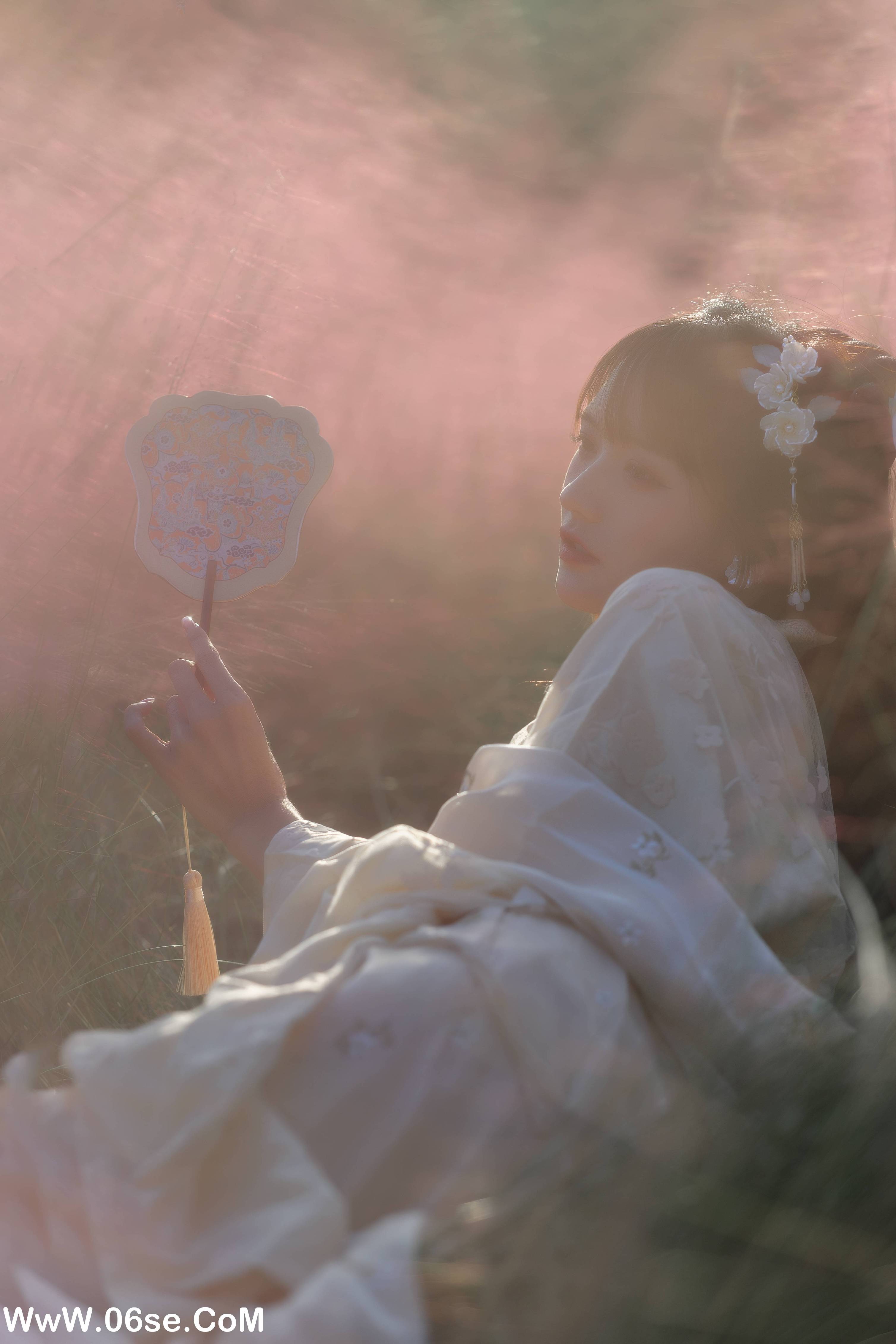图片[28]-[YITUYU艺图语]2022.06.26 秋风动情 兔子Zzz不吃胡萝卜[28P-286.7M]-六色网