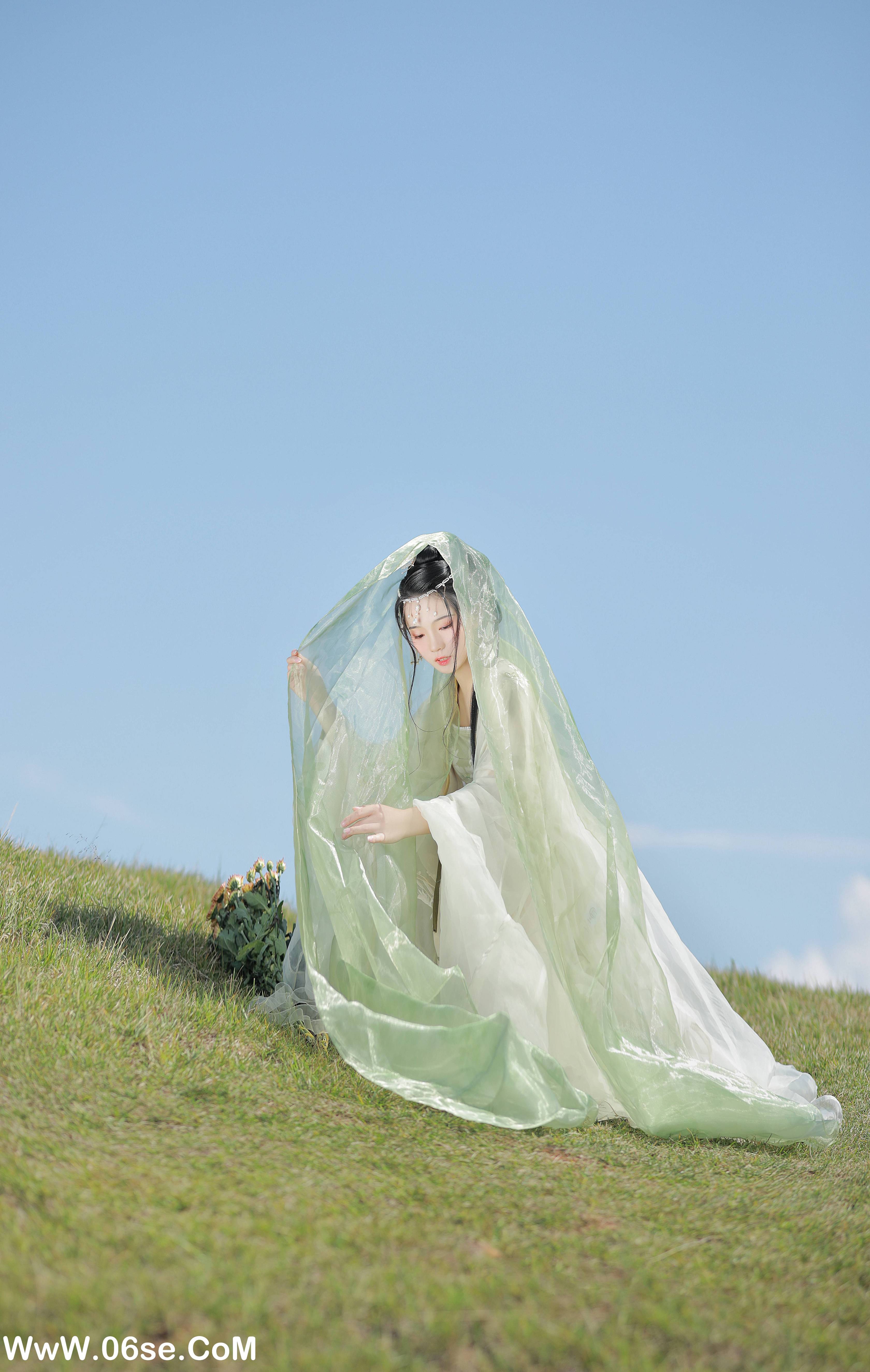 图片[9]-[YITUYU艺图语]2022.09.30 夏日长 落花人独立[35+1P／644MB]-六色网