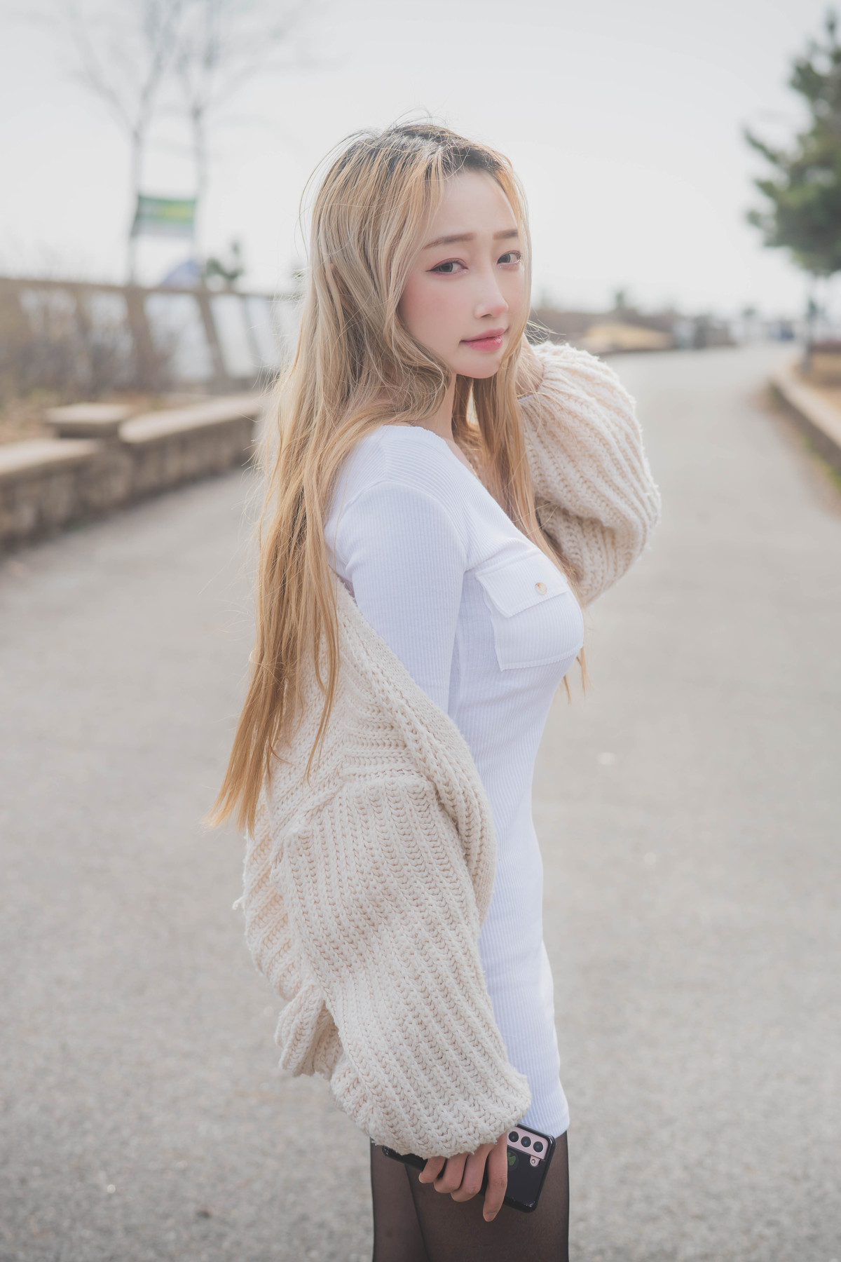 Raon 라온, Pure Media Vol.284 First Naked Set.01 3