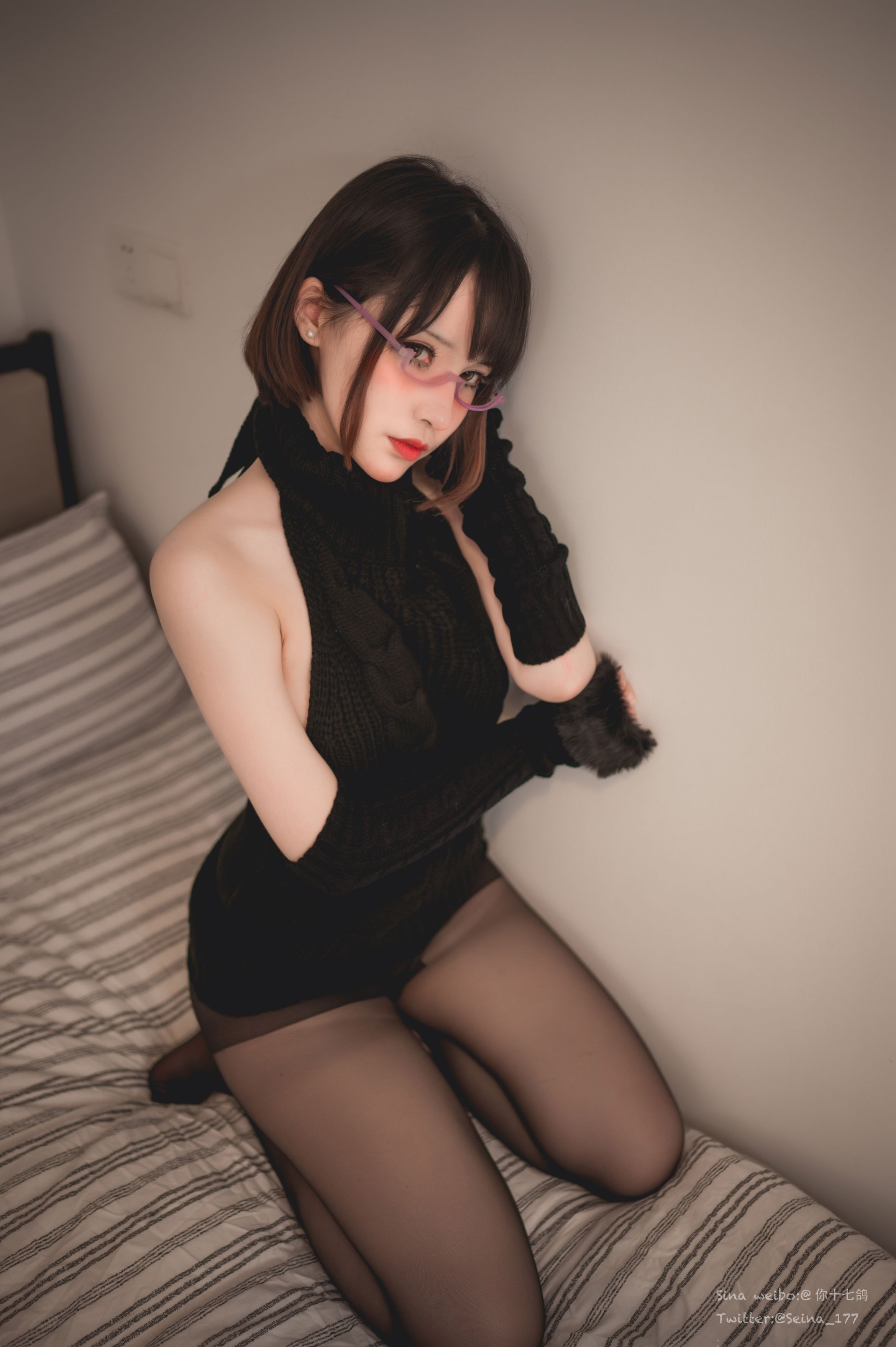 你十七鸽 - 宿醉毛衣 [41P-291MB] 23