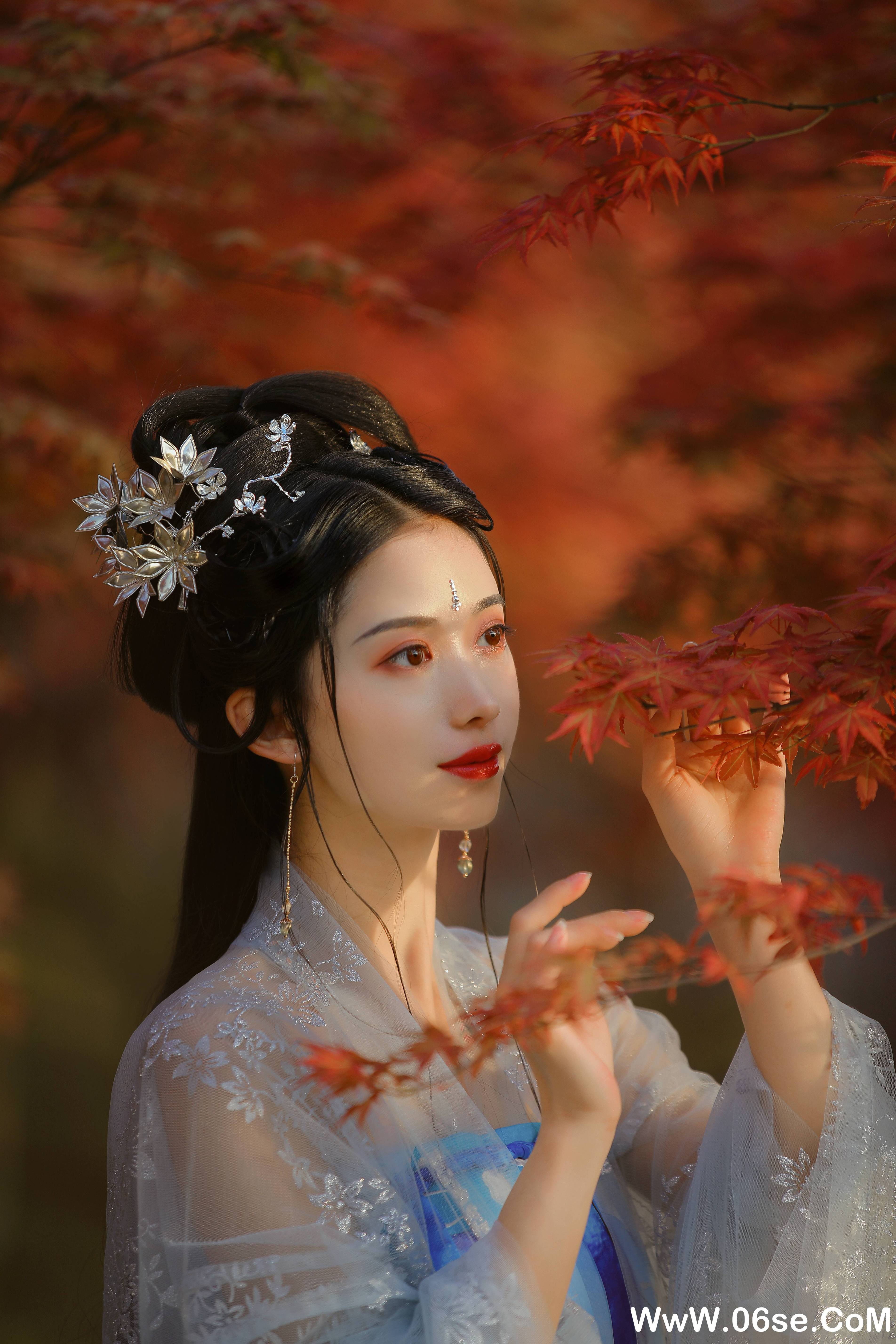 图片[11]-[YITUYU艺图语]2021.08.23 秋枫萧瑟 吉祥祥[24+1P／608MB]-六色网
