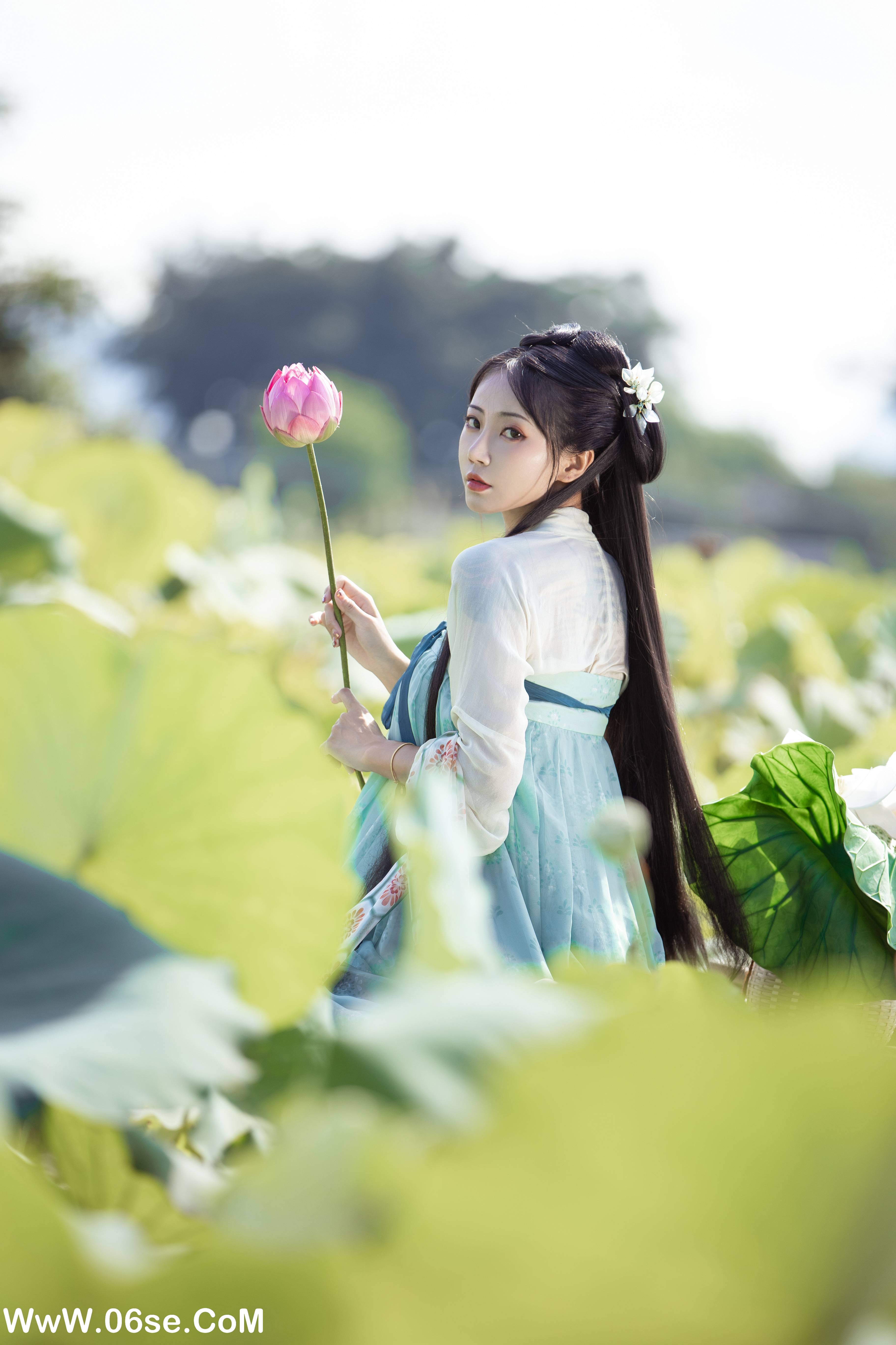 图片[8]-[YITUYU艺图语]2022.11.15 荷芰 酸辣粉[30+1P／290MB]-六色网