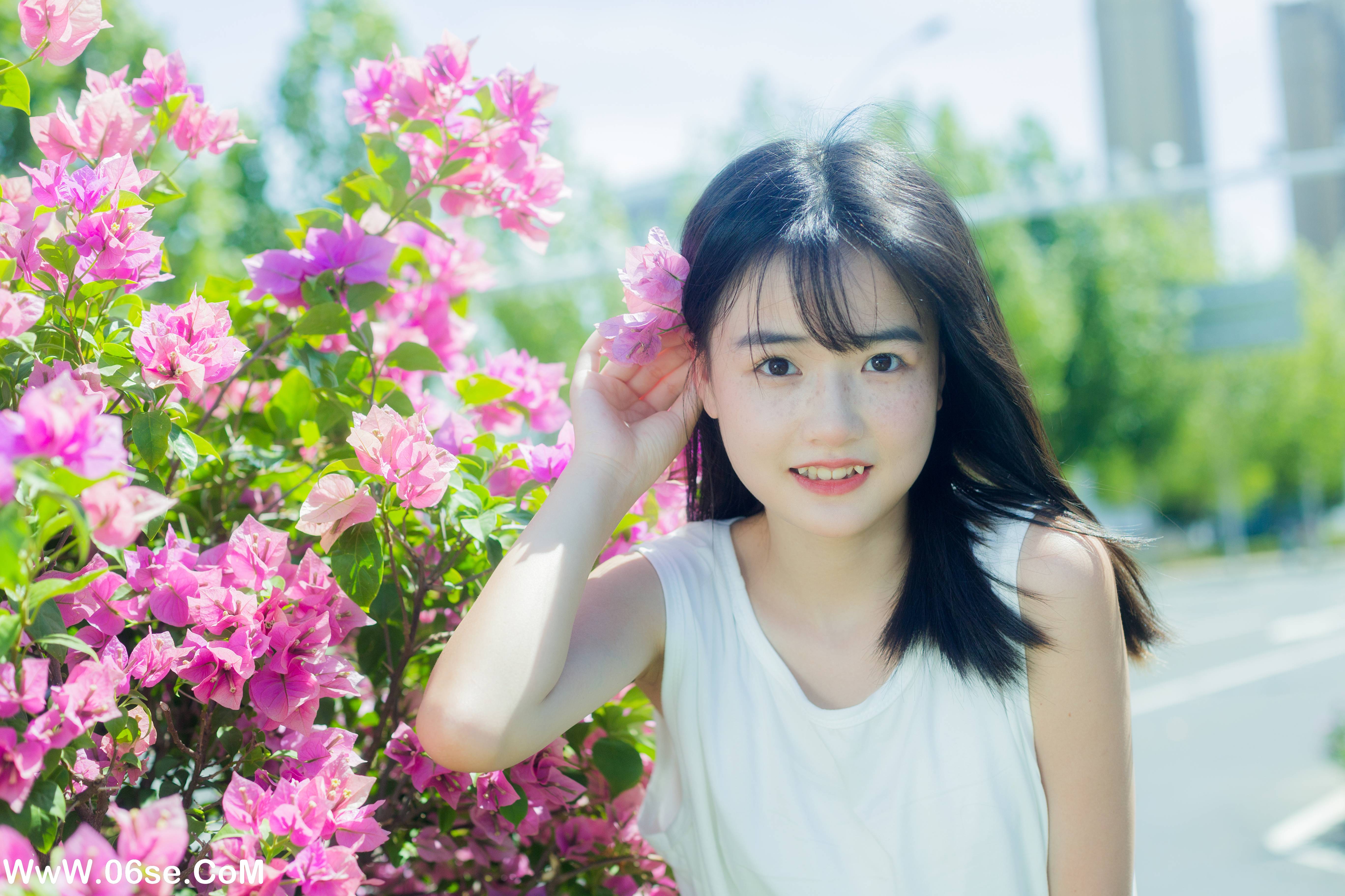 图片[33]-[YITUYU艺图语]2022.09.30 街心三角梅 小怡妹妹cute[33+1P／362MB]-六色网