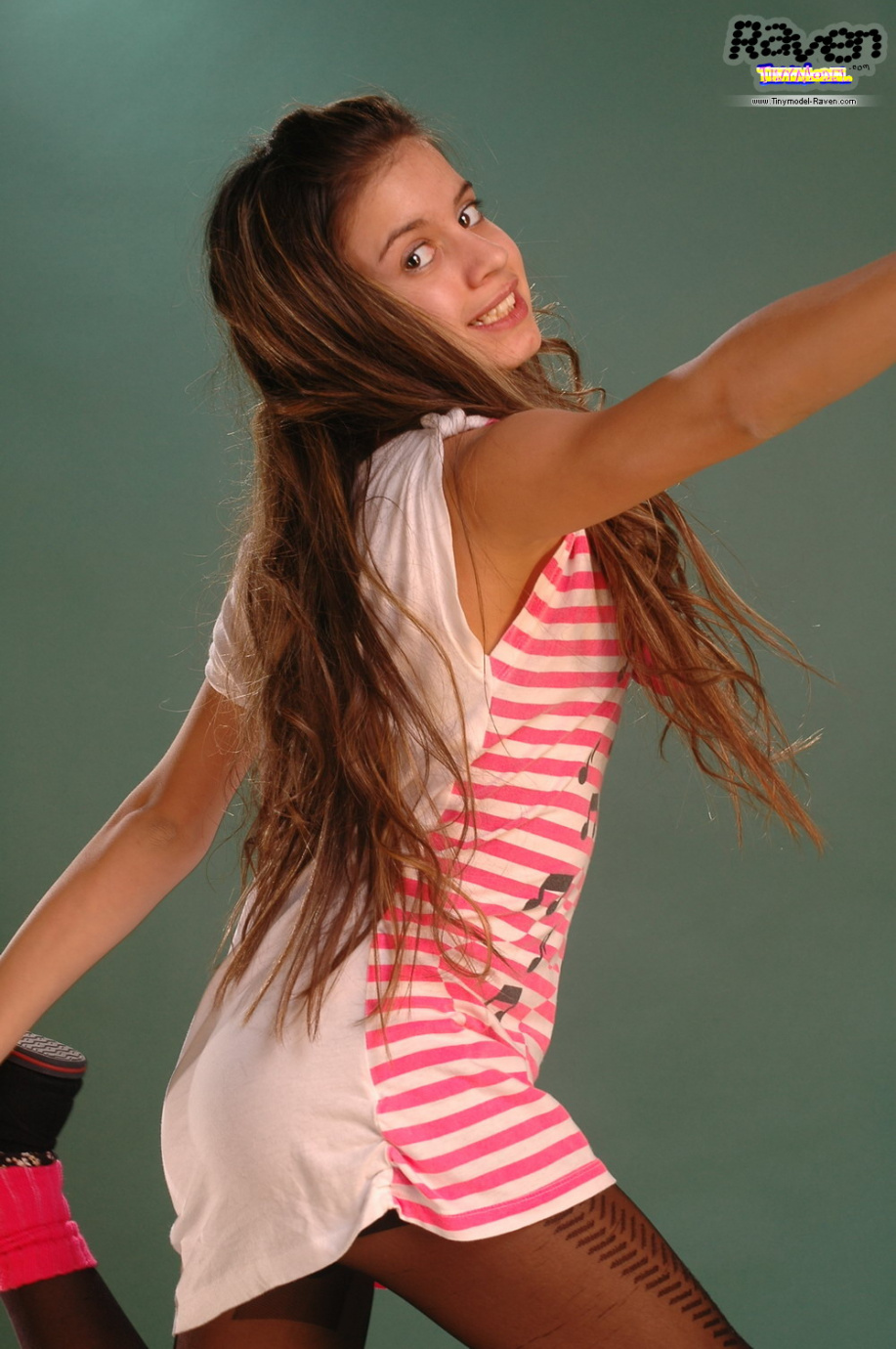 [Image: 8dceea49687d96a285de5.jpg]