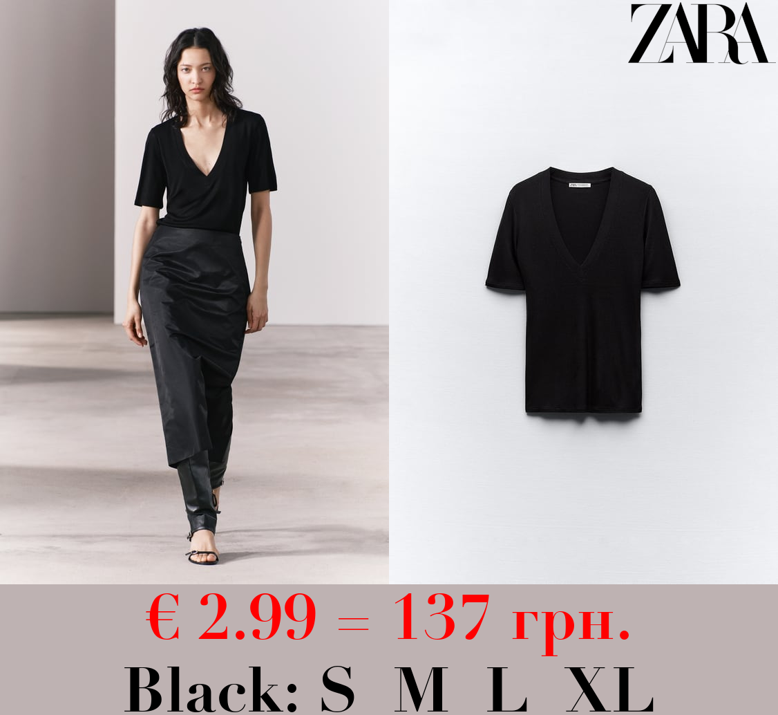 FLOWING V-NECK T-SHIRT