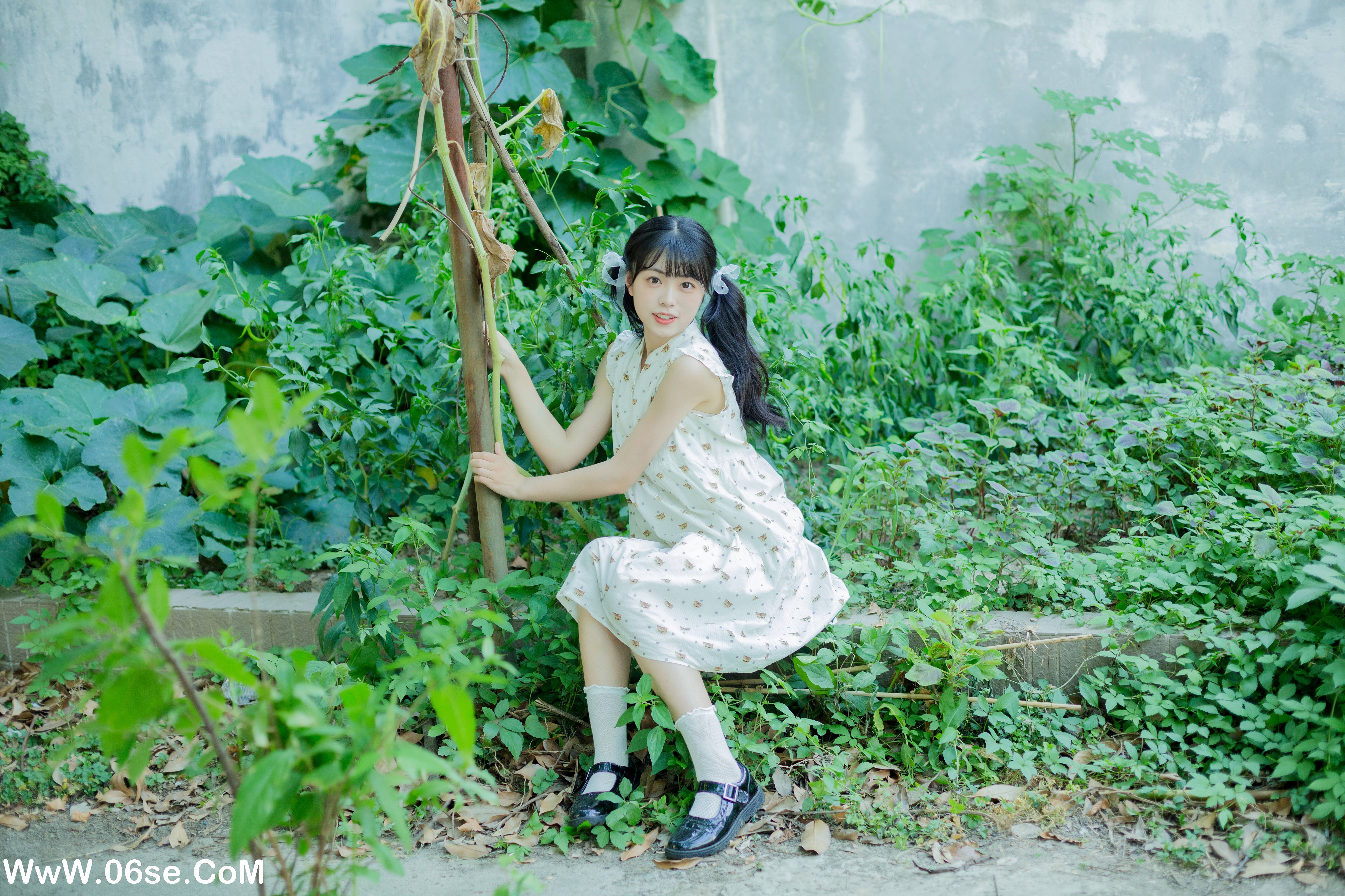 图片[27]-[YITUYU艺图语]2022.08.27 奶奶的菜园 可爱泡泡呀[33+1P／367MB]-六色网