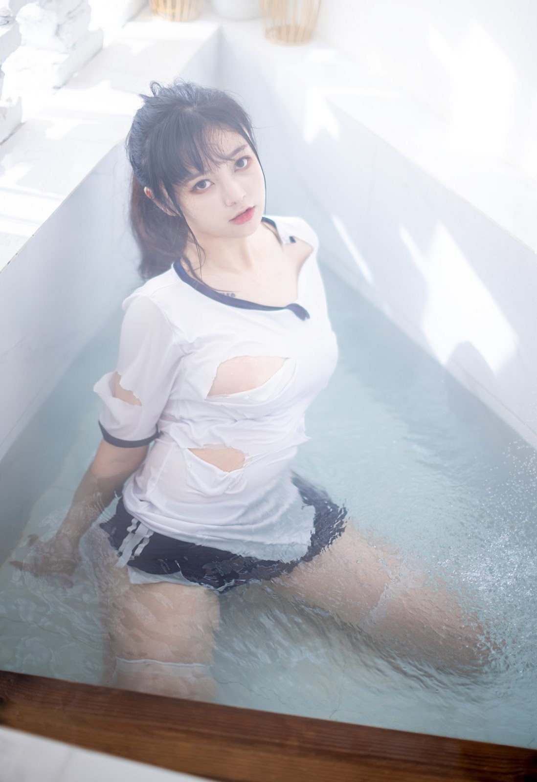 Cosplay 奇行家狗崽 浴场的体操服 2
