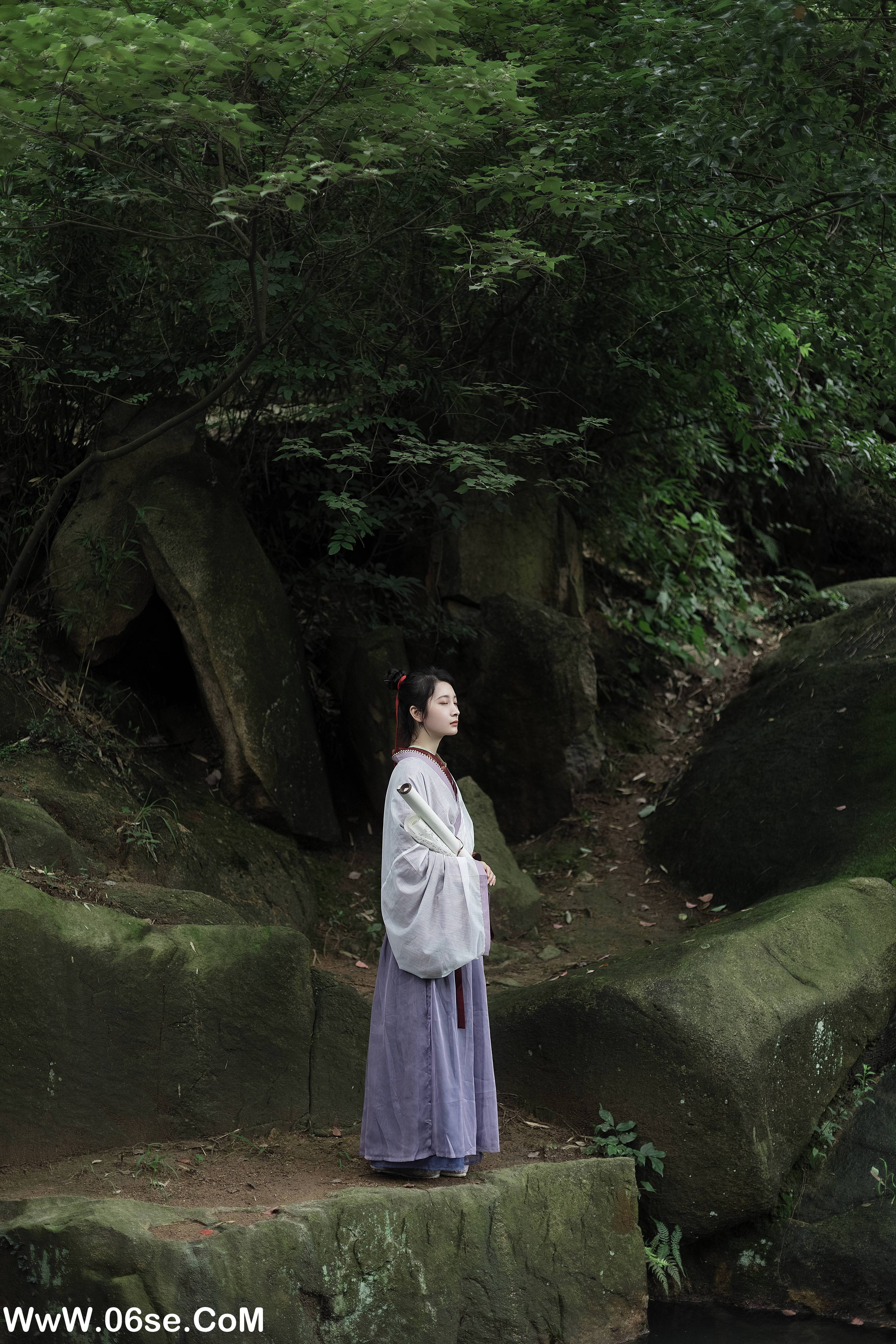 图片[21]-[YITUYU艺图语]2022.01.27 叶底藏花一度 梦里踏雪几回 五月[22+1P／523MB]-六色网