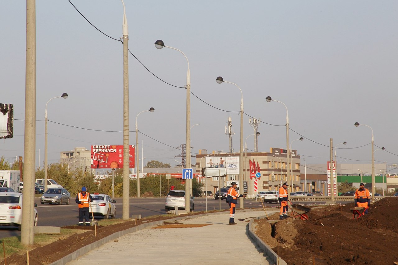 Сделано краснодар. Аллея Петра Метальникова Краснодар. Улица Петра Метальникова Краснодар Московская. Бульвар Петра Метальникова Краснодар. Микрорайон Петра Метальникова Краснодар.