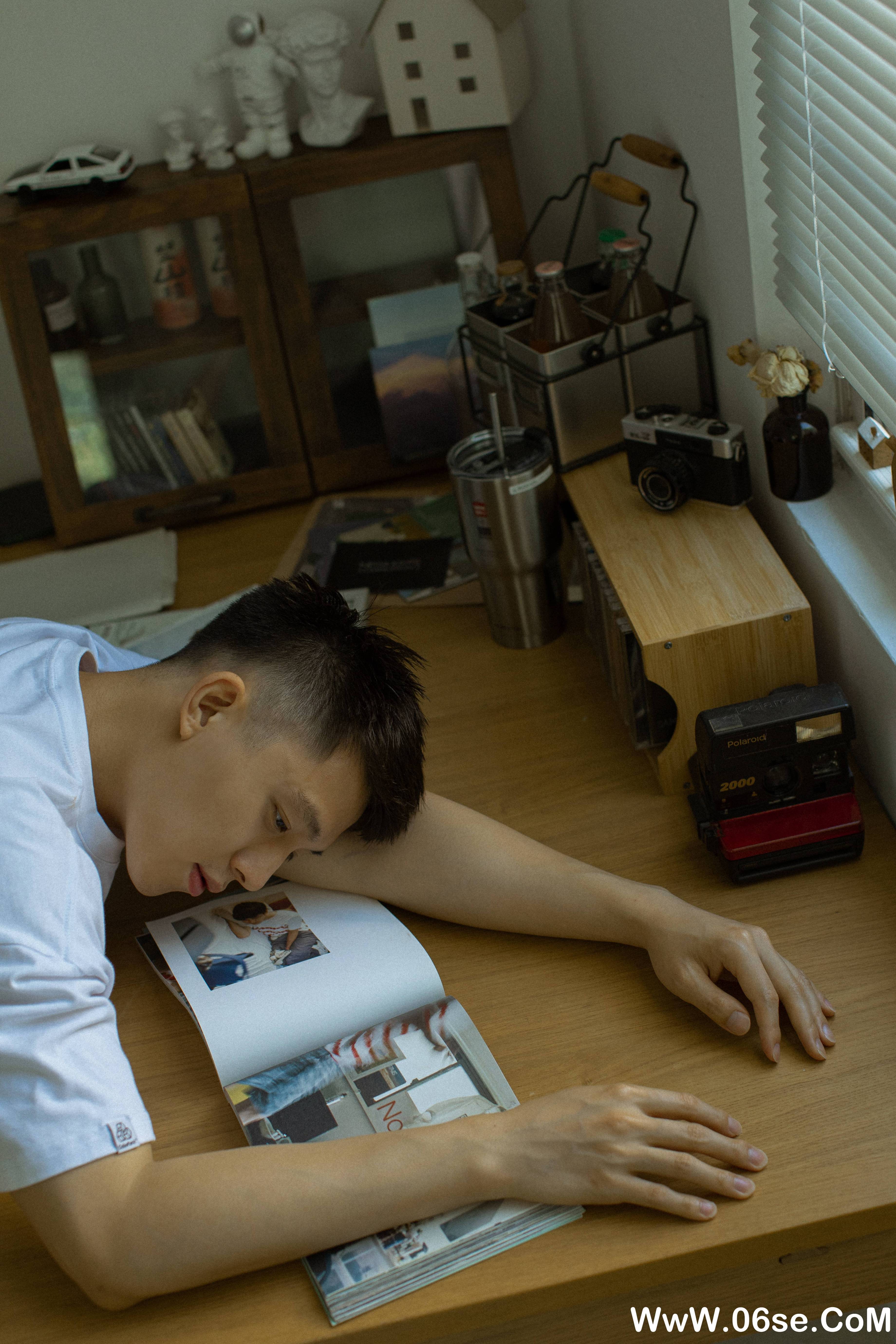 图片[4]-[YITUYU艺图语]2021.08.28 夏日悠长 陈老师[37+1P／377MB]-六色网