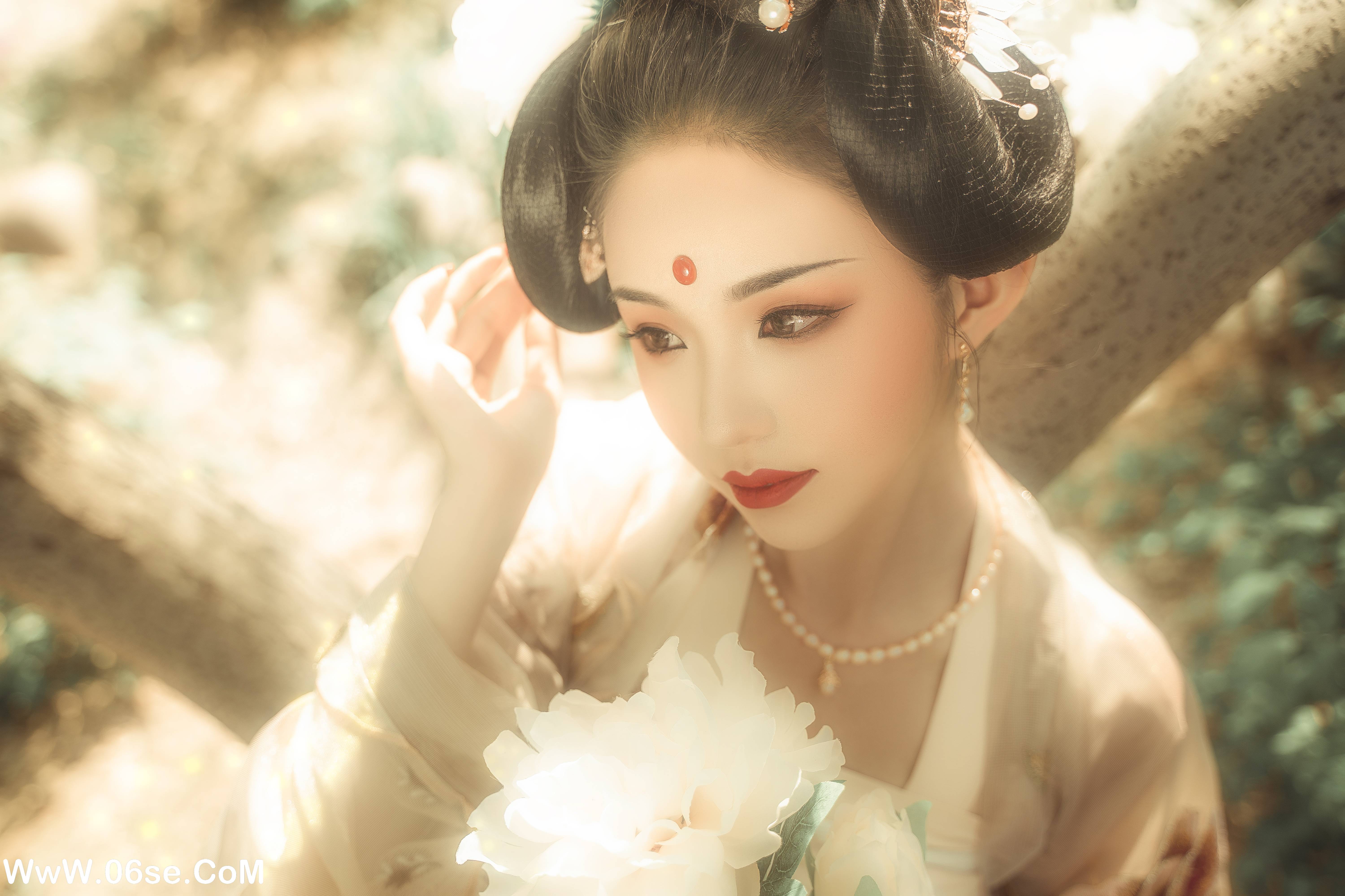 图片[35]-[YITUYU艺图语]2022.09.20 花想容 笔墨瞎伺候[34+1P／270MB]-六色网